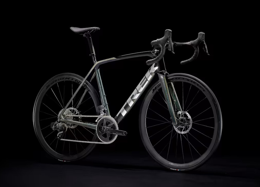 Full Carbon Road Bike – Trek Émonda SL6 AXS (2024) - Image 8