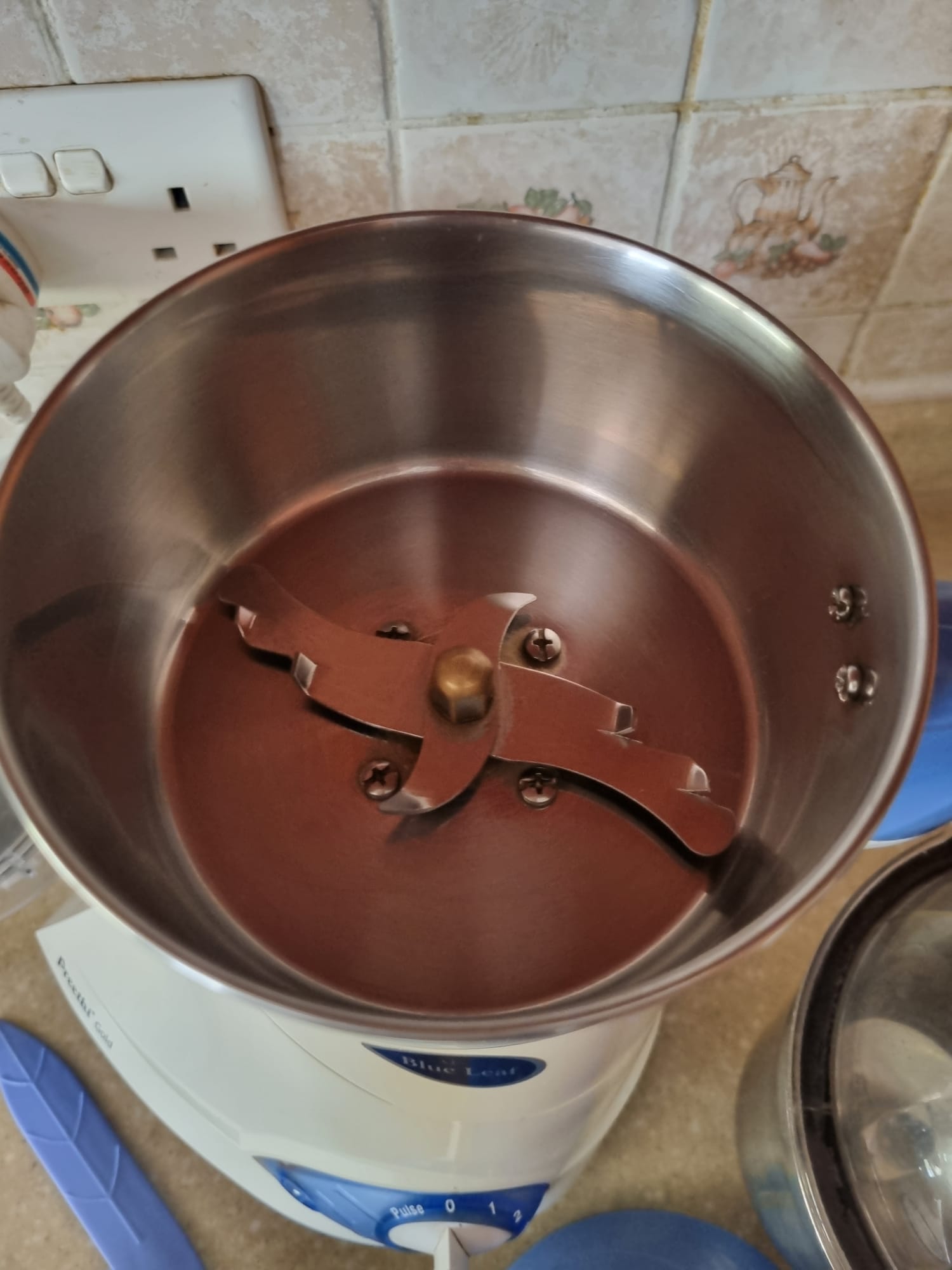 Preethi Gold Mixer Grinder 3 Jars with Juicer– Very Good Condition - Image 8