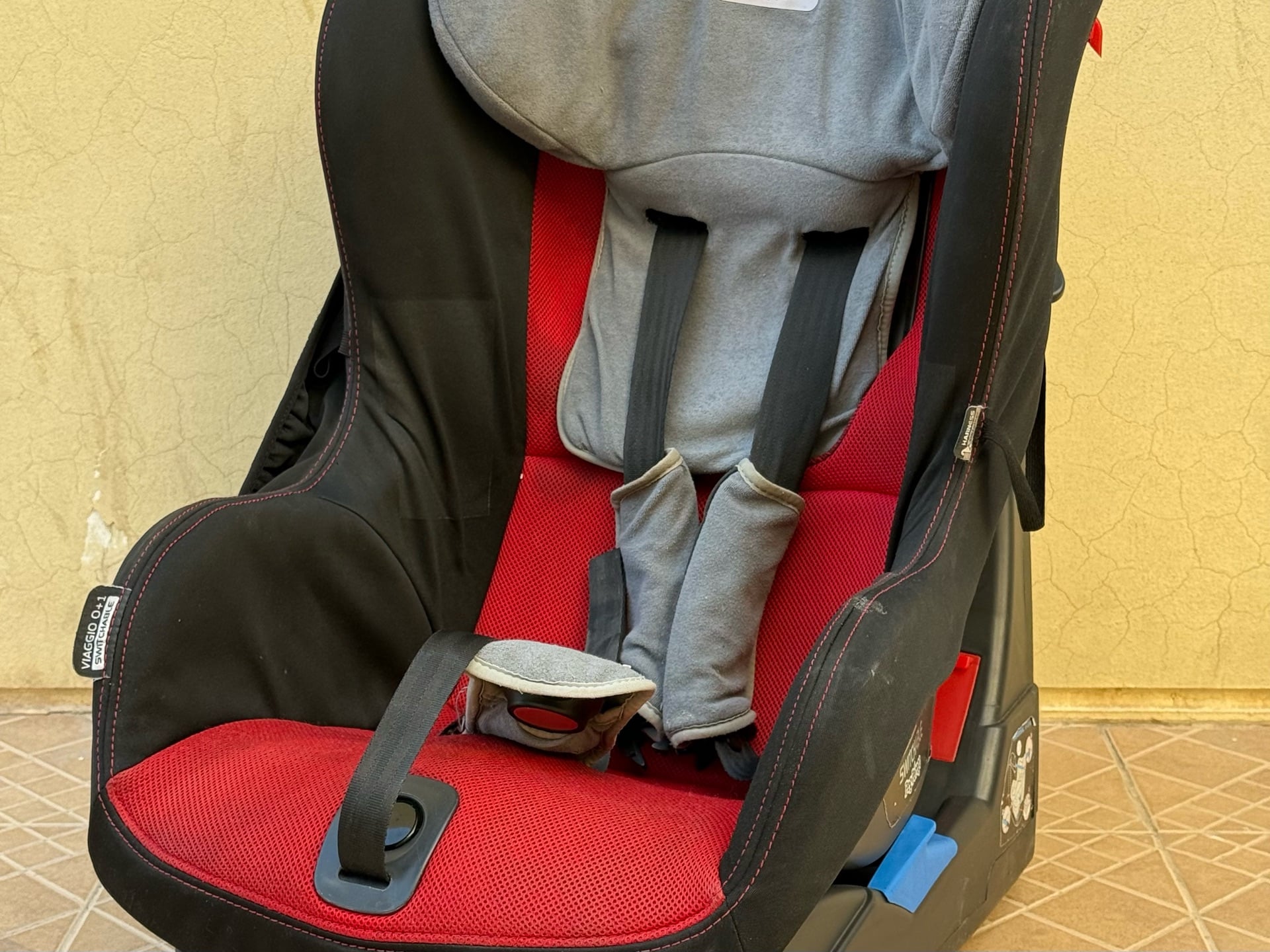 Car Seat & Carrier - Image 1