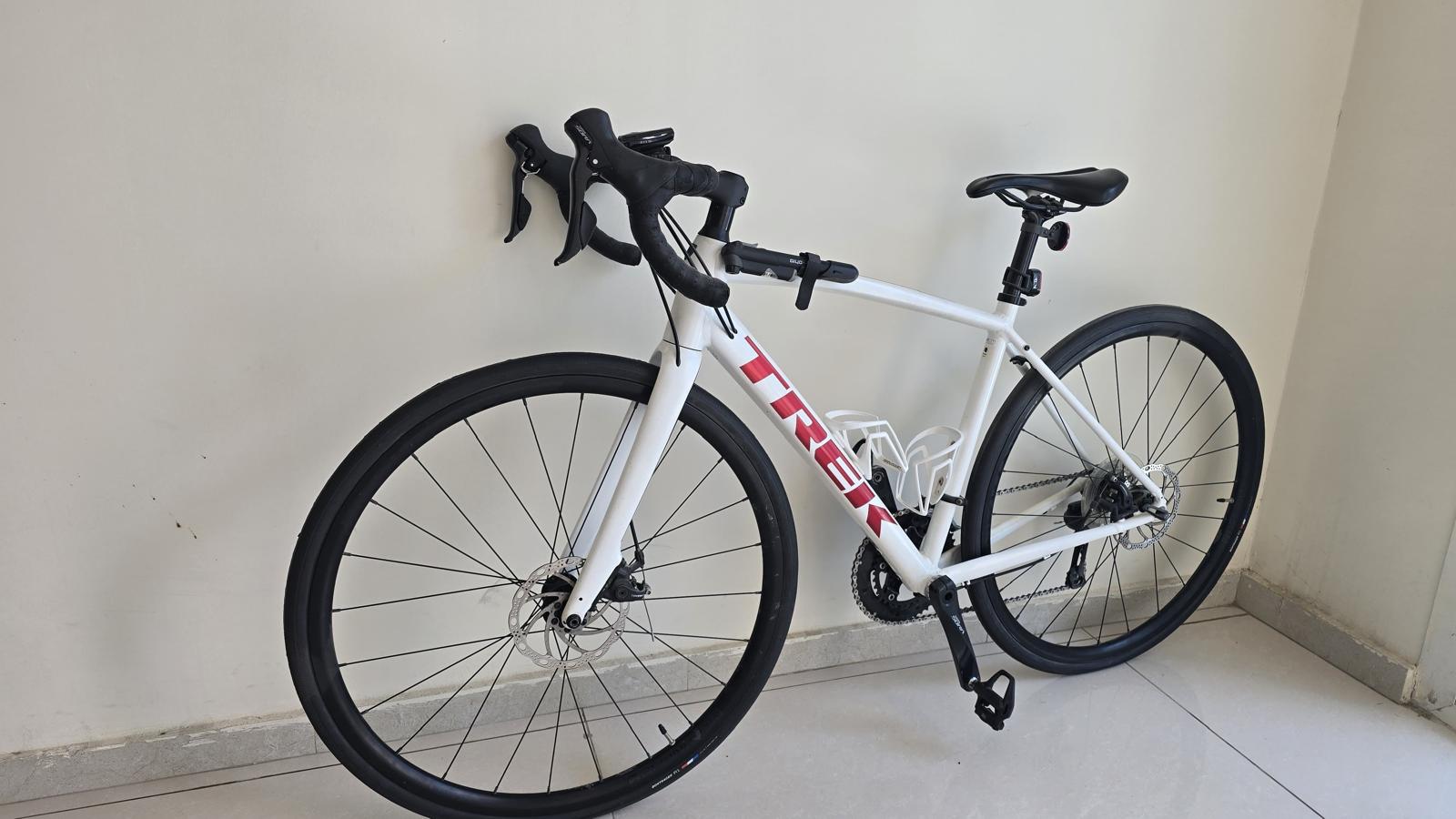 Trek Al Domane Road Bike -   EXCELLENT CONDITION!  - Image 2