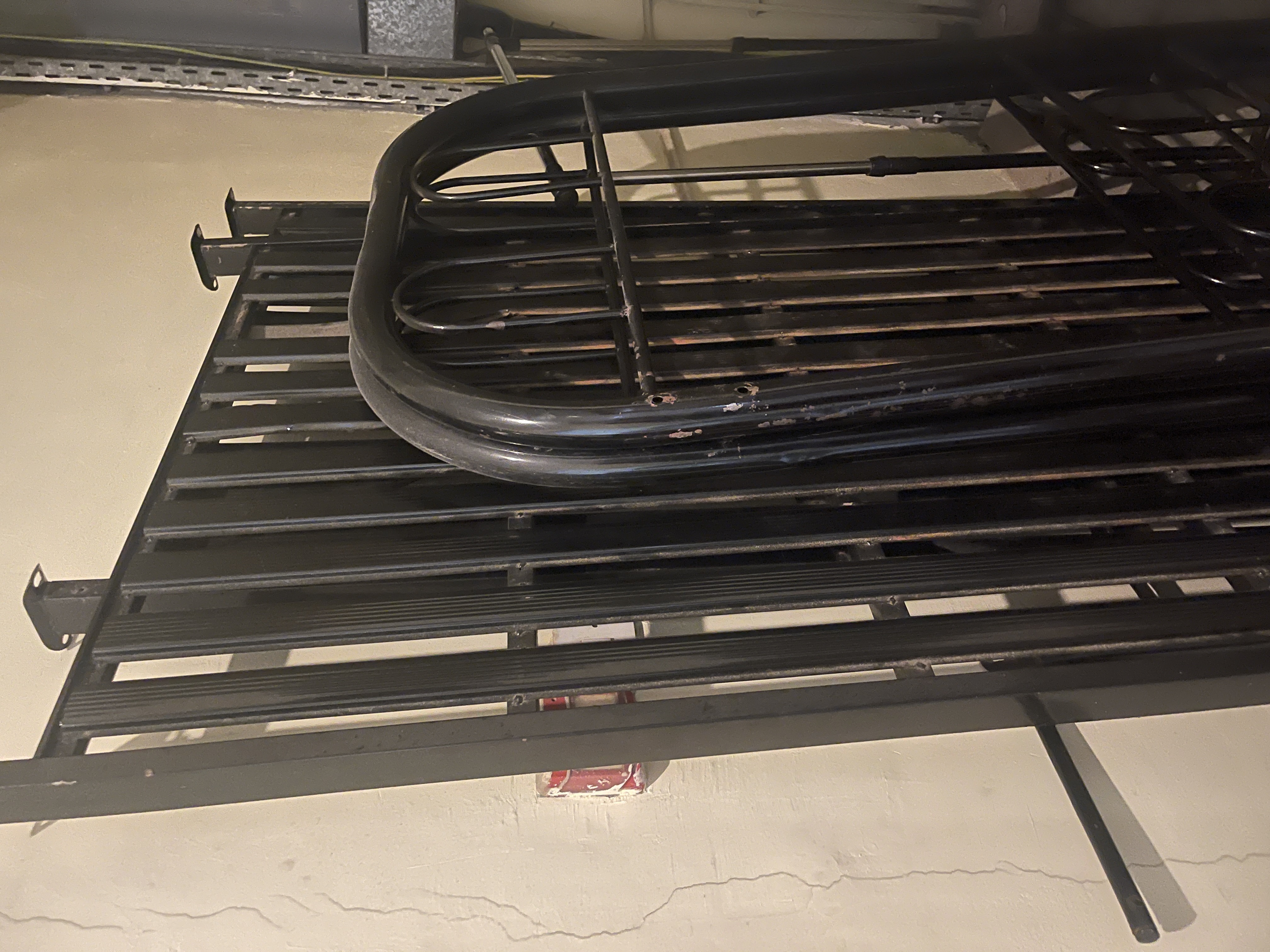 Used metal bed frame in a good condition - Image 2