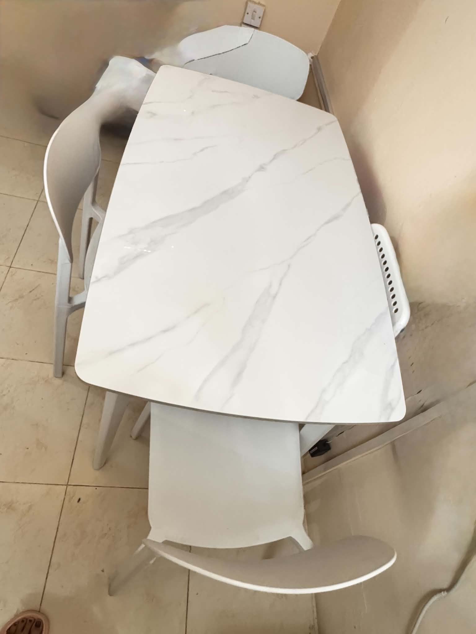 Relocation- Selling Furniture all for QR.800 Last Price - Image 3