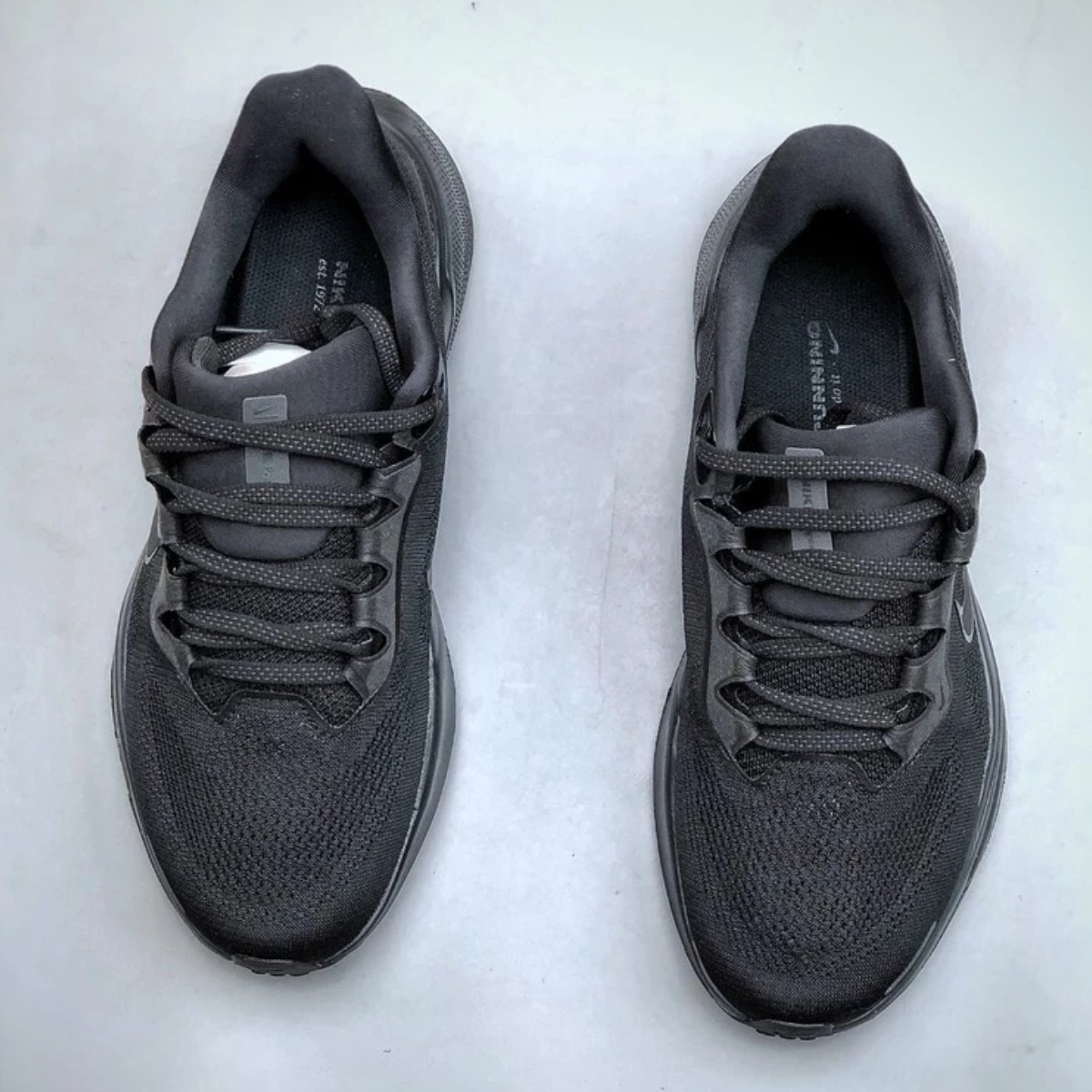 Nike Running shoe - Image 8