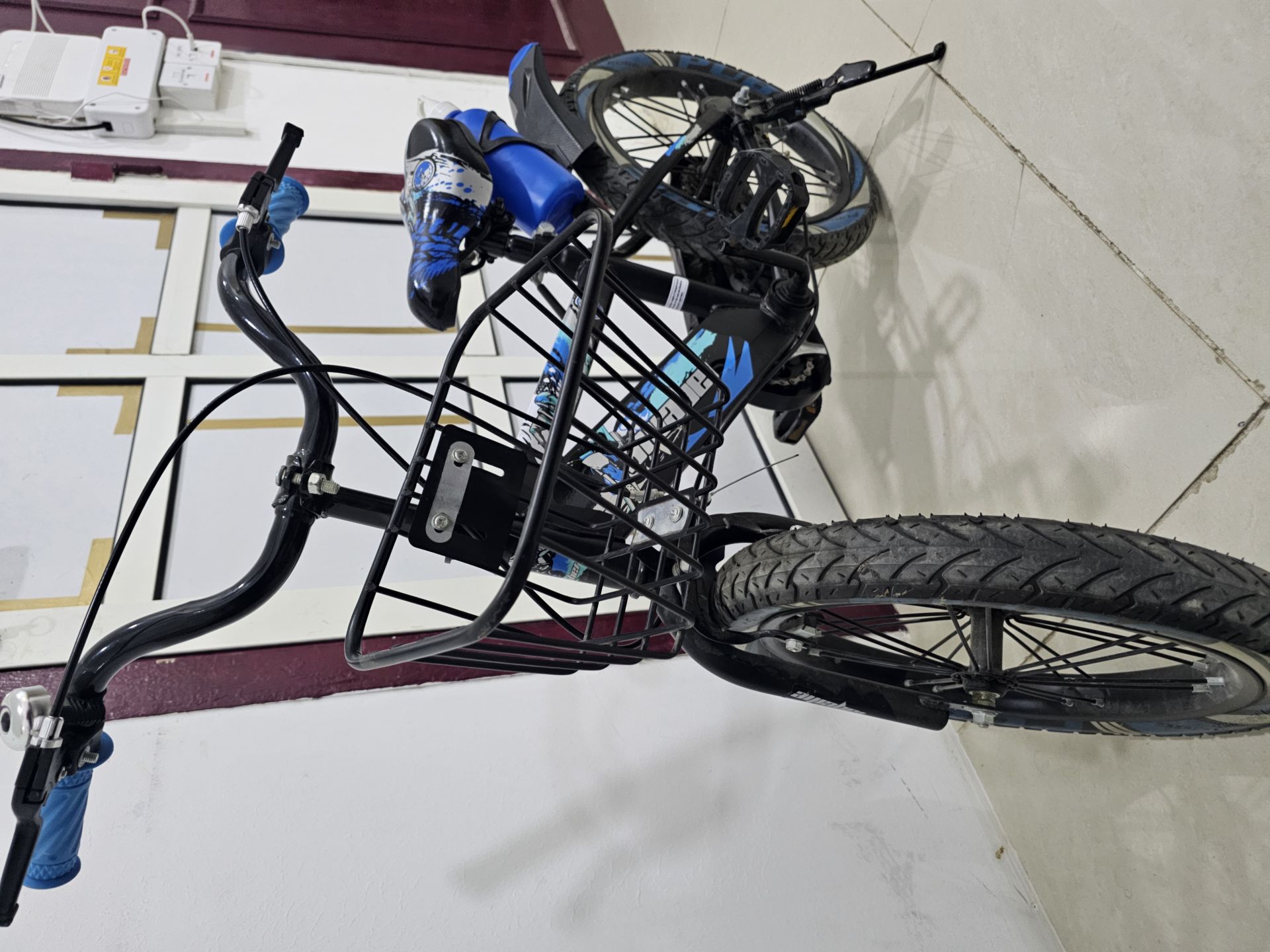 Kids bicycle  - Image 7