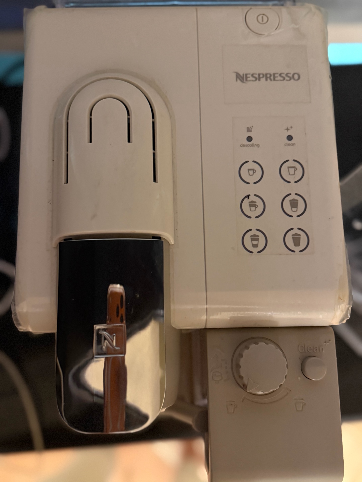 Nespresso touch  Coffee machine  - Image 5