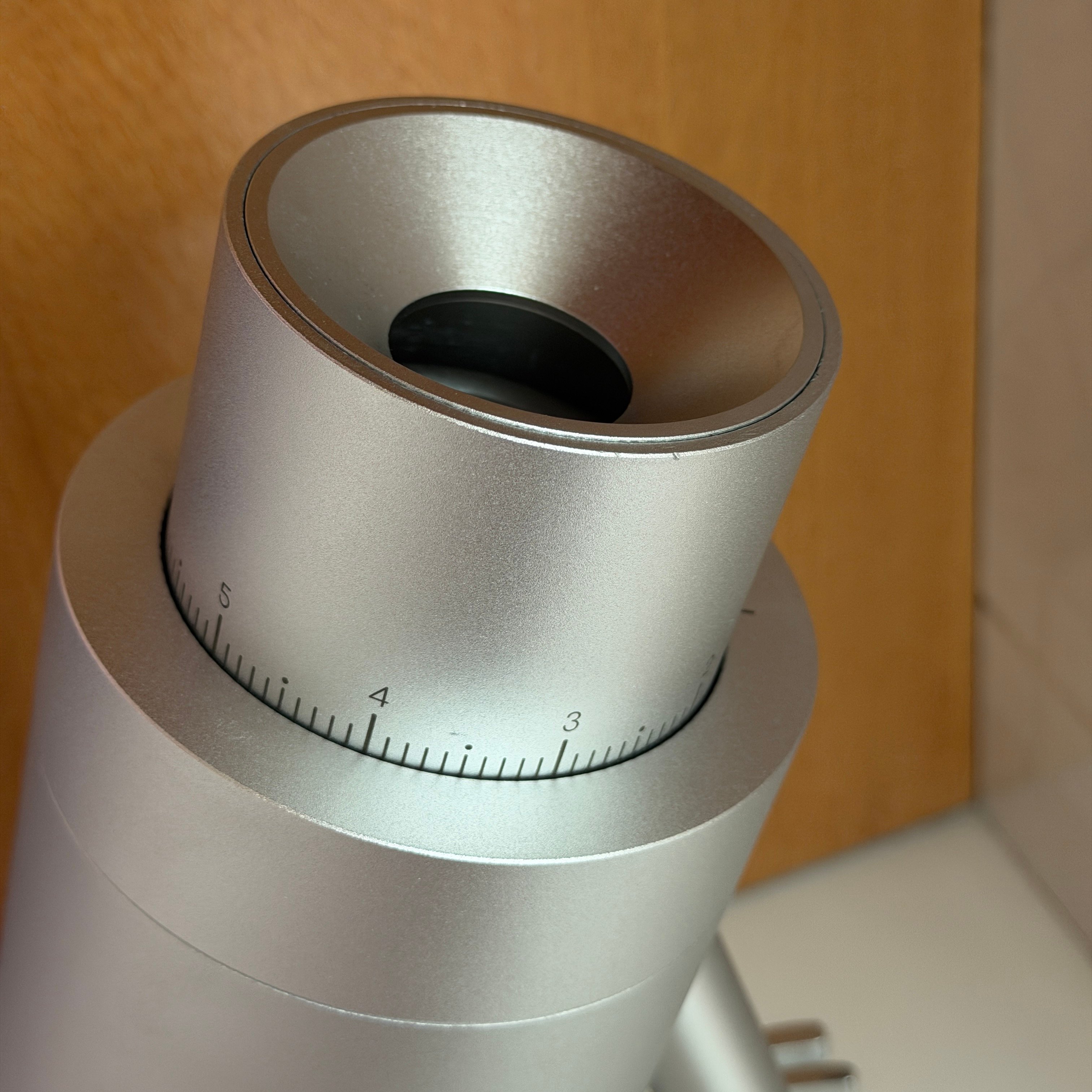 	 Lagom P64 Flat Burr Grinder v2  - Image 5