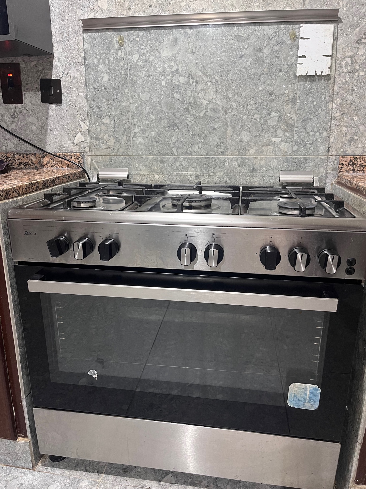 Italian 5 burner cooking range  - Image 3