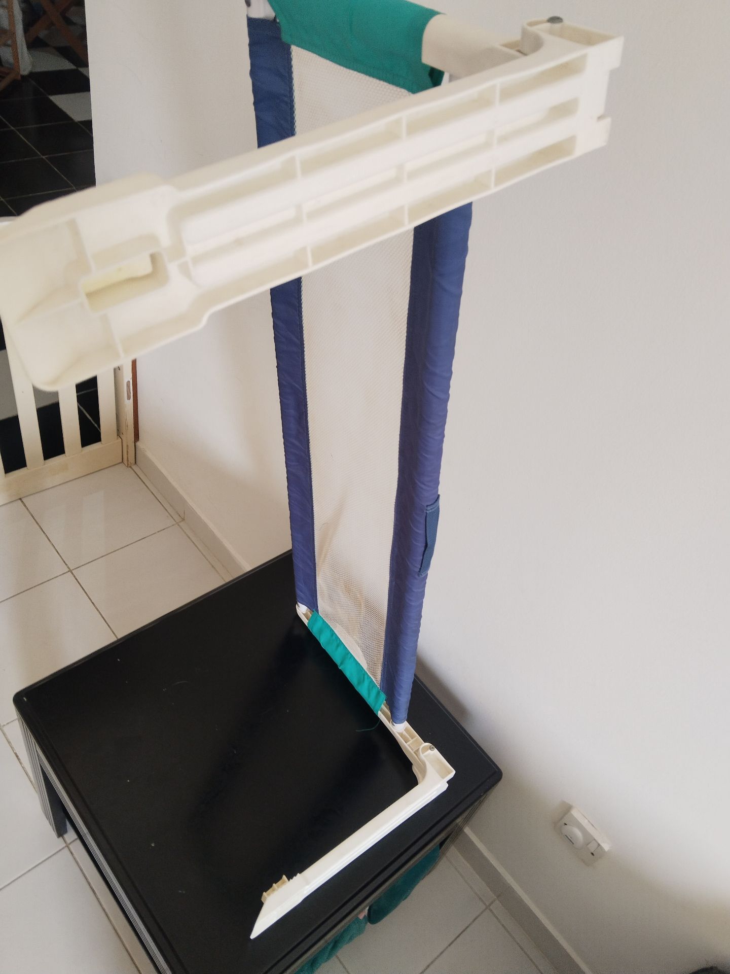 Safety 1st

Portable Bed Rail - Image 2