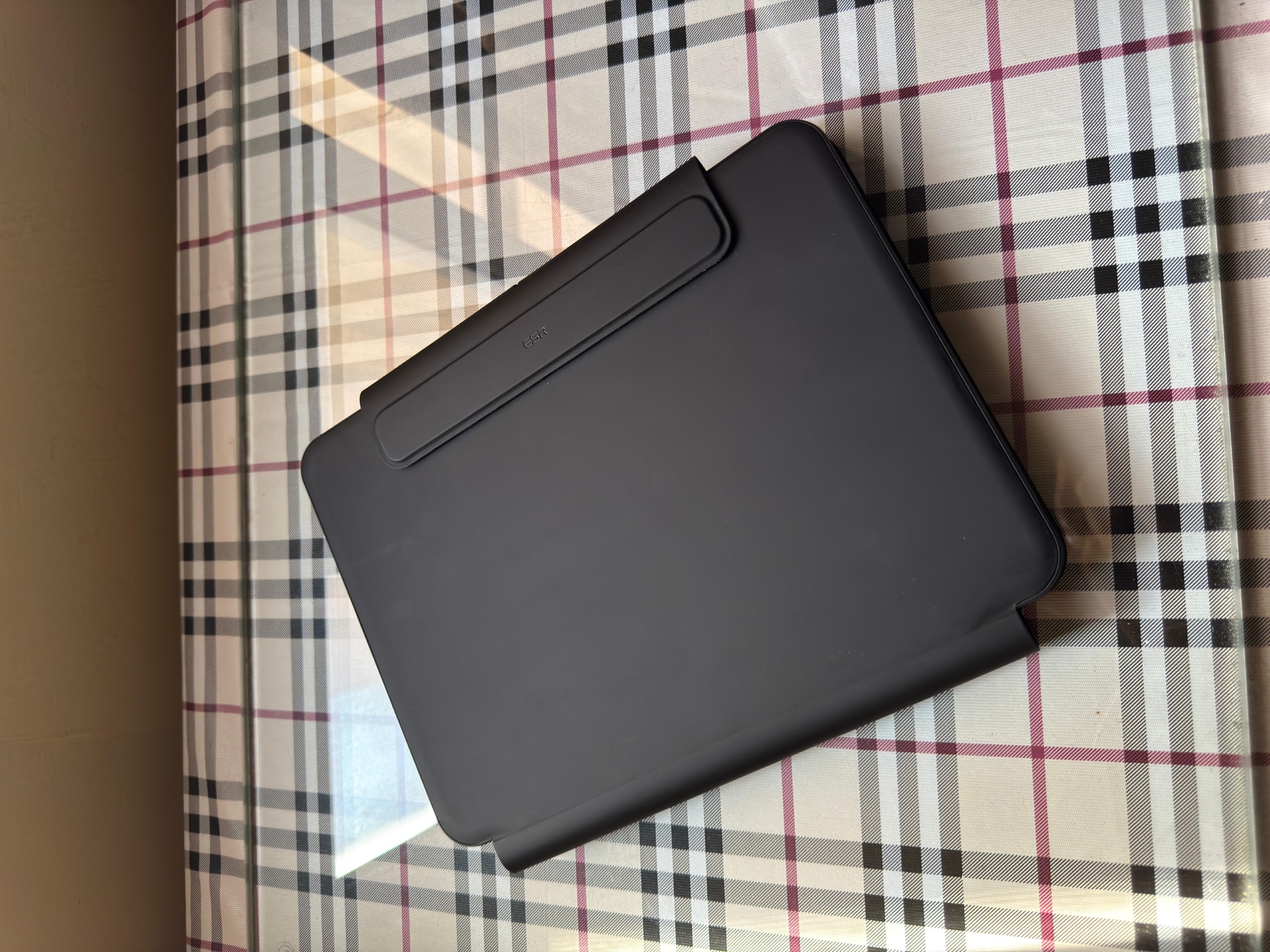 7th gen iPad pro m4 chip 11 inch and Apple Pencil pro and keyboard  - Image 10