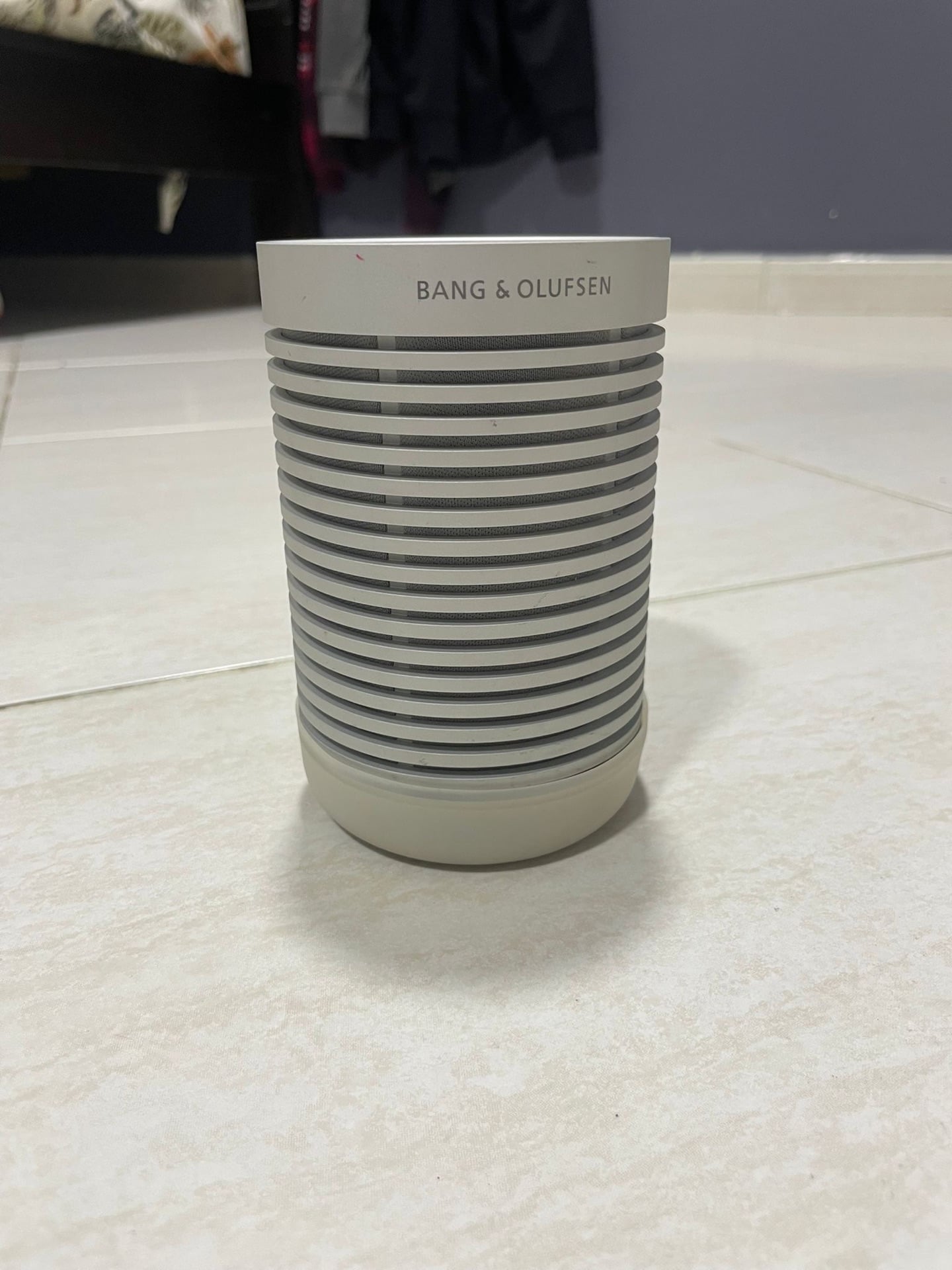Bang & Olufsen bluetooth Speakers - Image 4