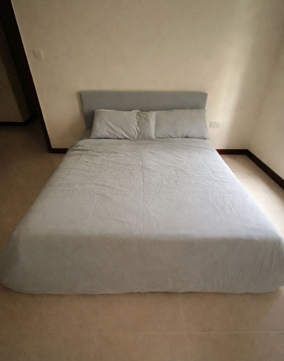 Bed Frame and Mattress good condition 160X200 - Image 6