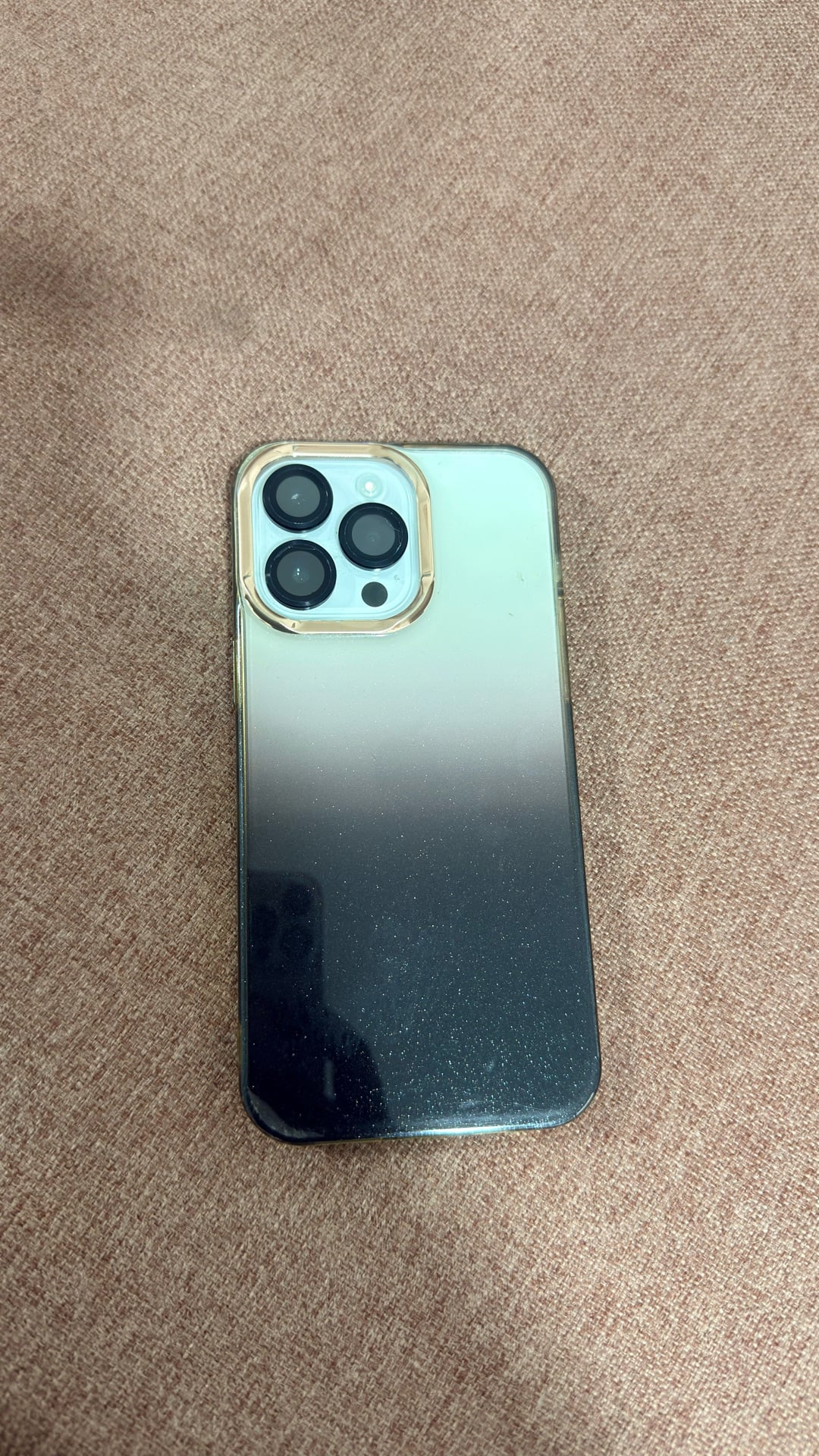 iPhone 14 Pro Max - Image 4