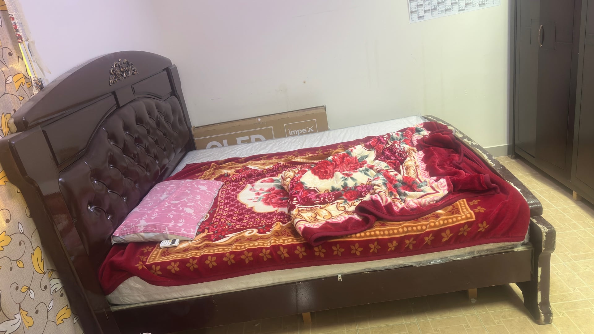 Full bed room set - urgent sales  - Image 3