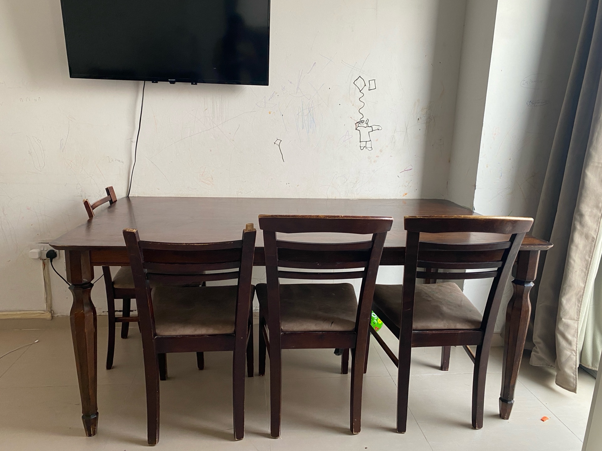 Sofa + Dining Table - Image 6
