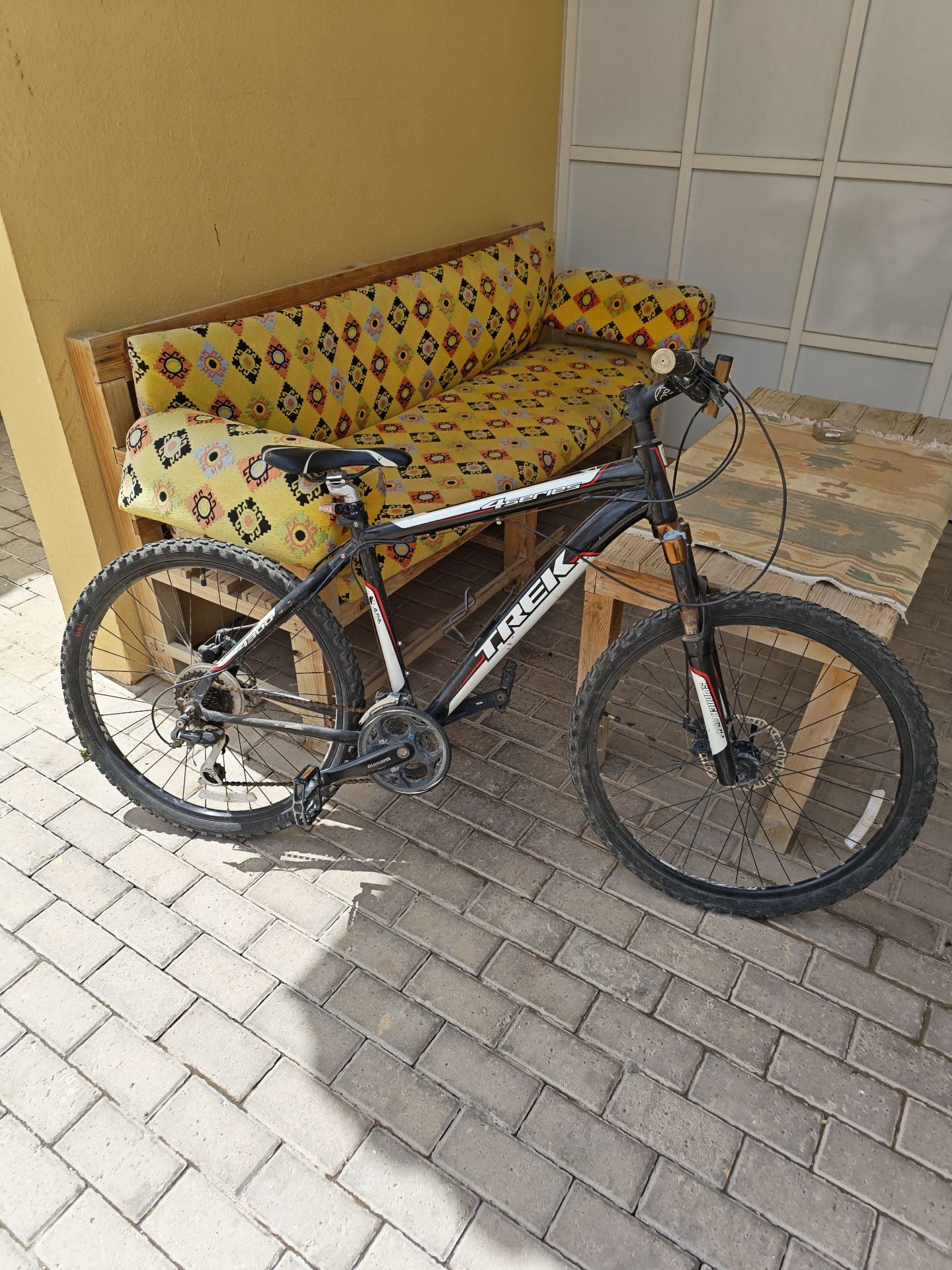 Trek 4300 Mountain Bike – Reliable Hardtail MTB in Great Condition - Image 1
