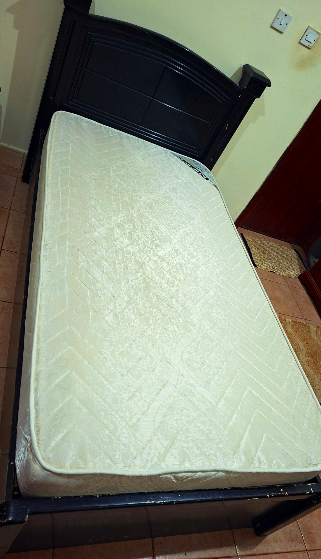 Cot & mattress for sale - Image 1