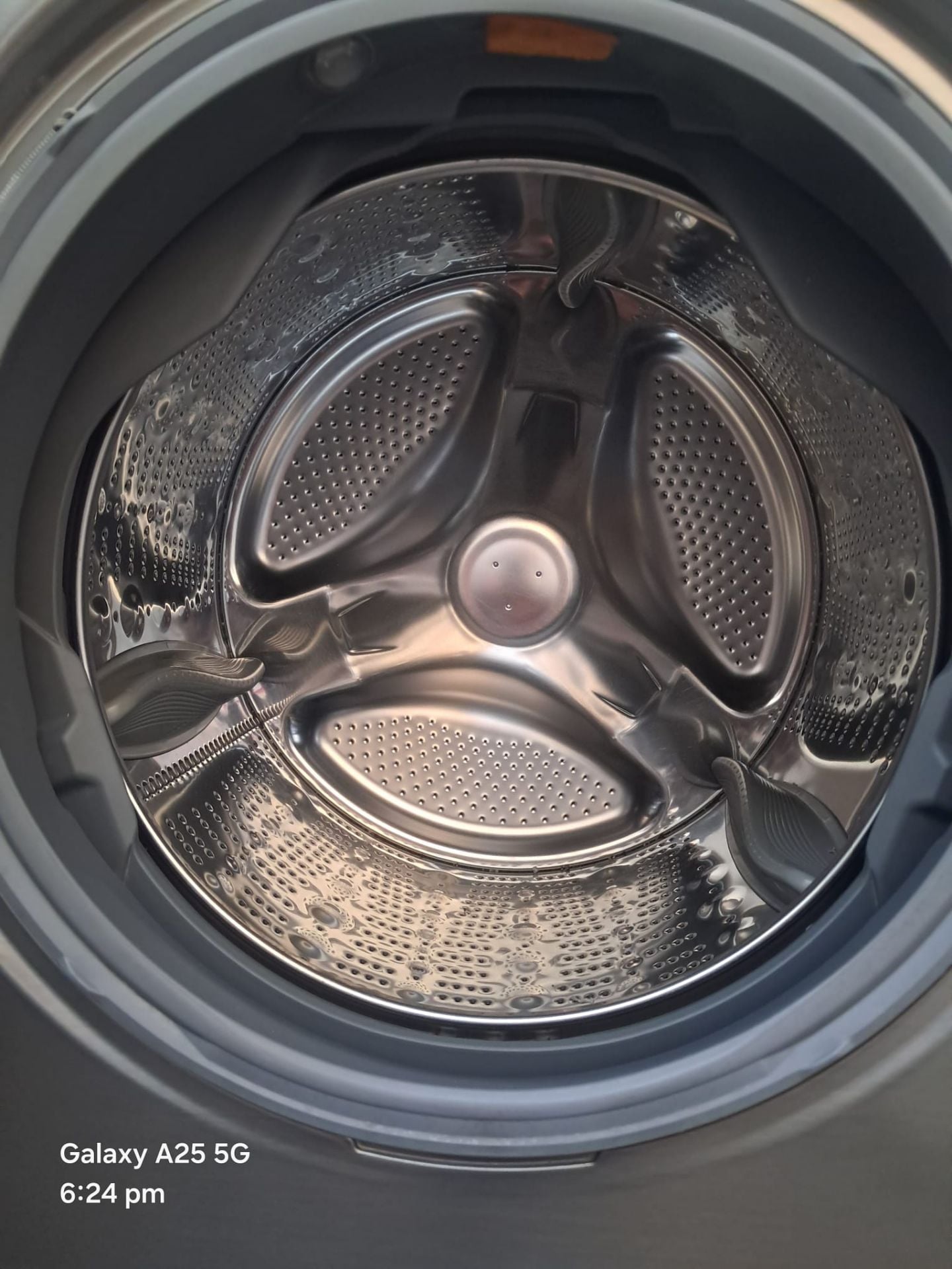 LG 21/12.KG 2.IN 1 WASHING MACHINE FOR SALE  - Image 6