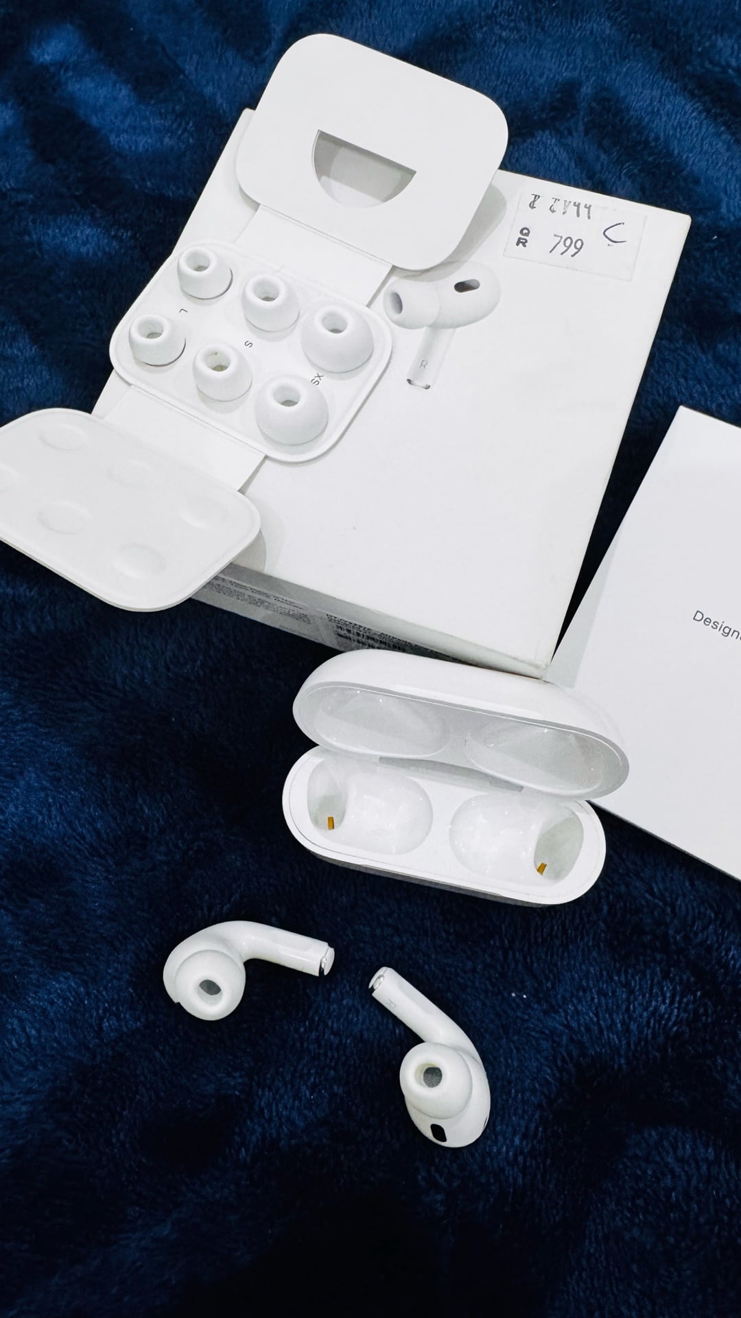 Apple AirPods Pro 2nd Generation with MagSafe Case (USB-C) - Image 2