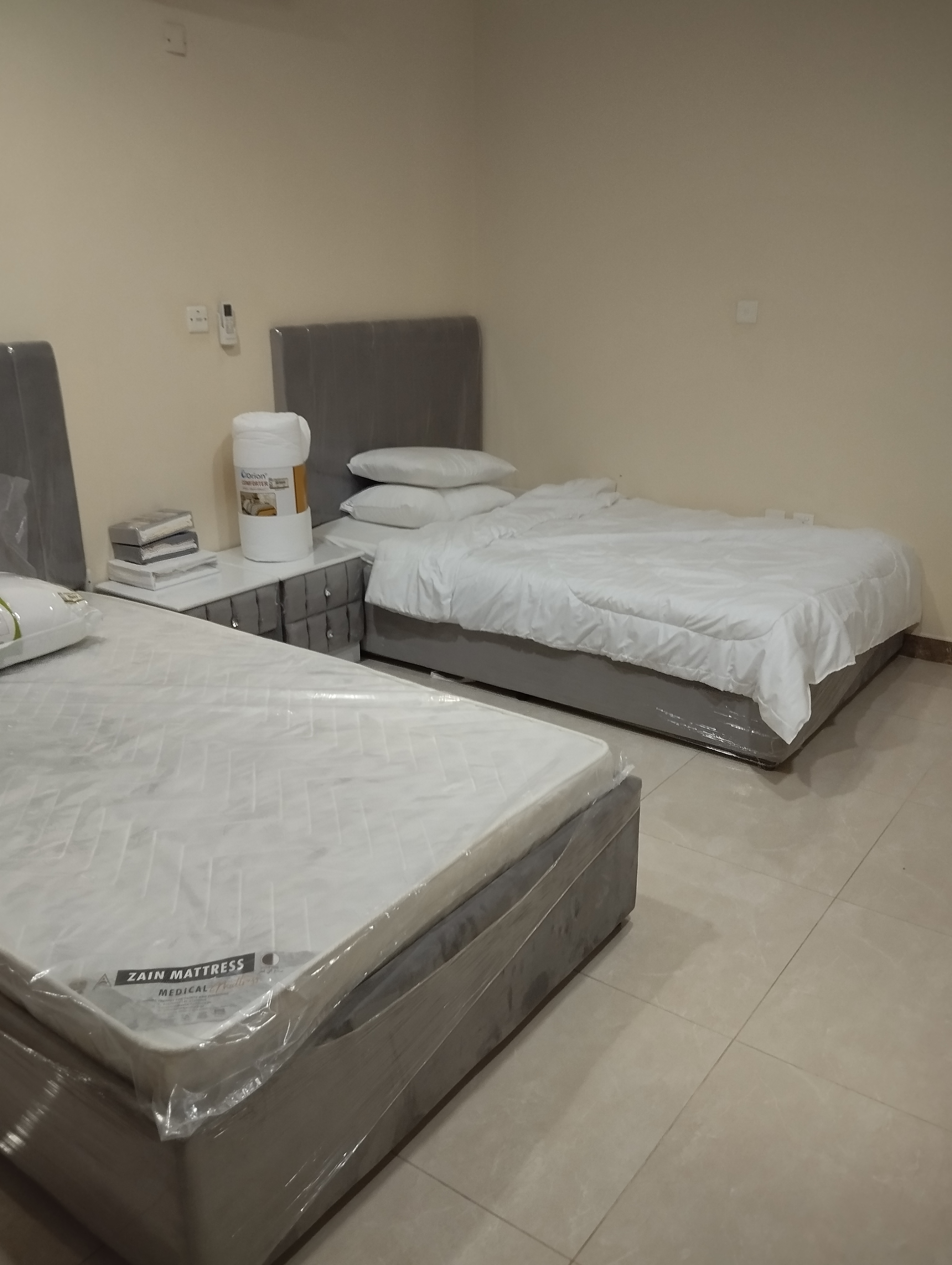New box bed and medical mattress. - Image 2