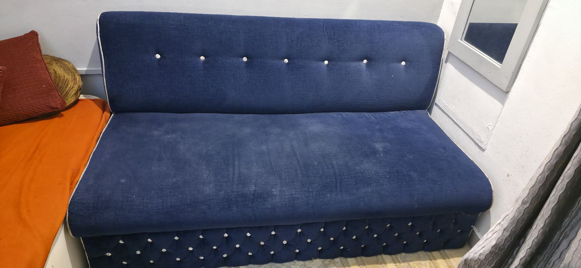Sofa for sell size 170cm length x80cm depth - Image 2