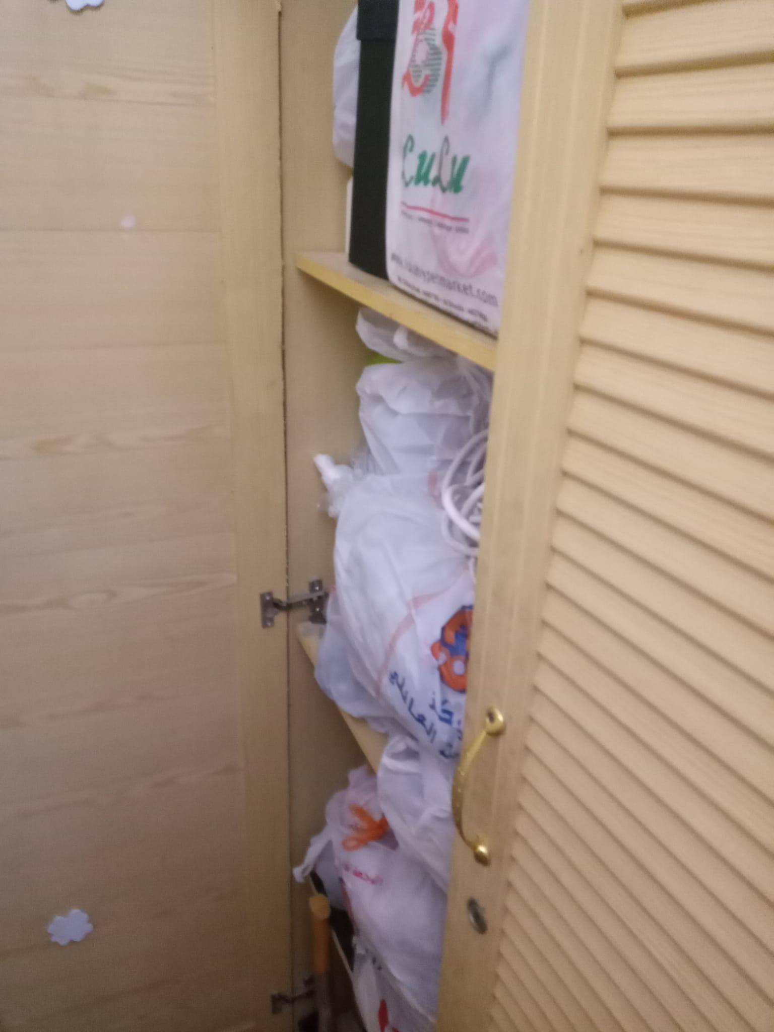 3-Door Cupboard - Image 5