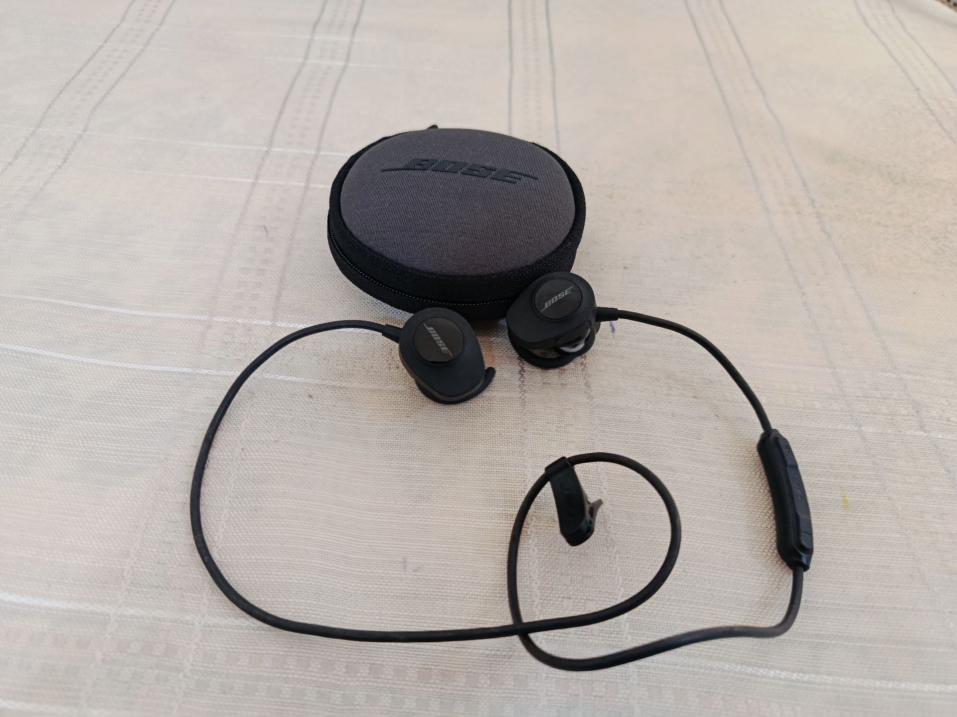 Bose Wireless Earbuds  - Image 3