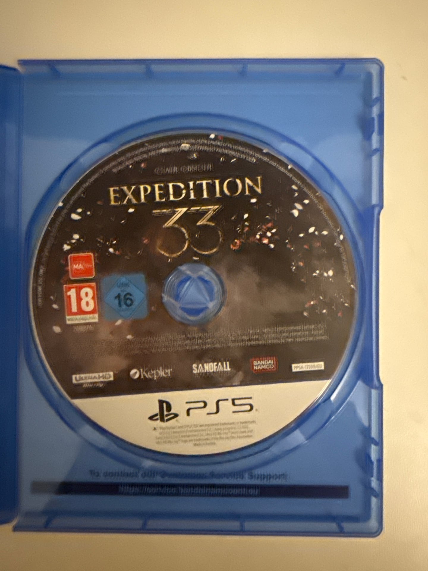 Expedition 33 - Image 3