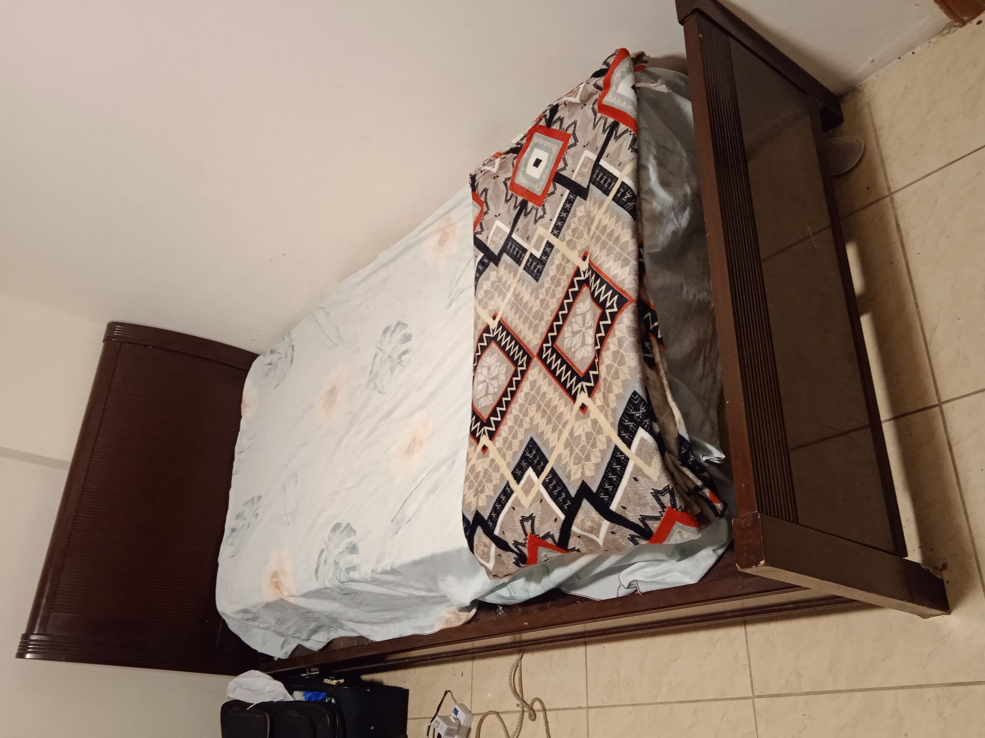 Two Bed Sets - Image 4