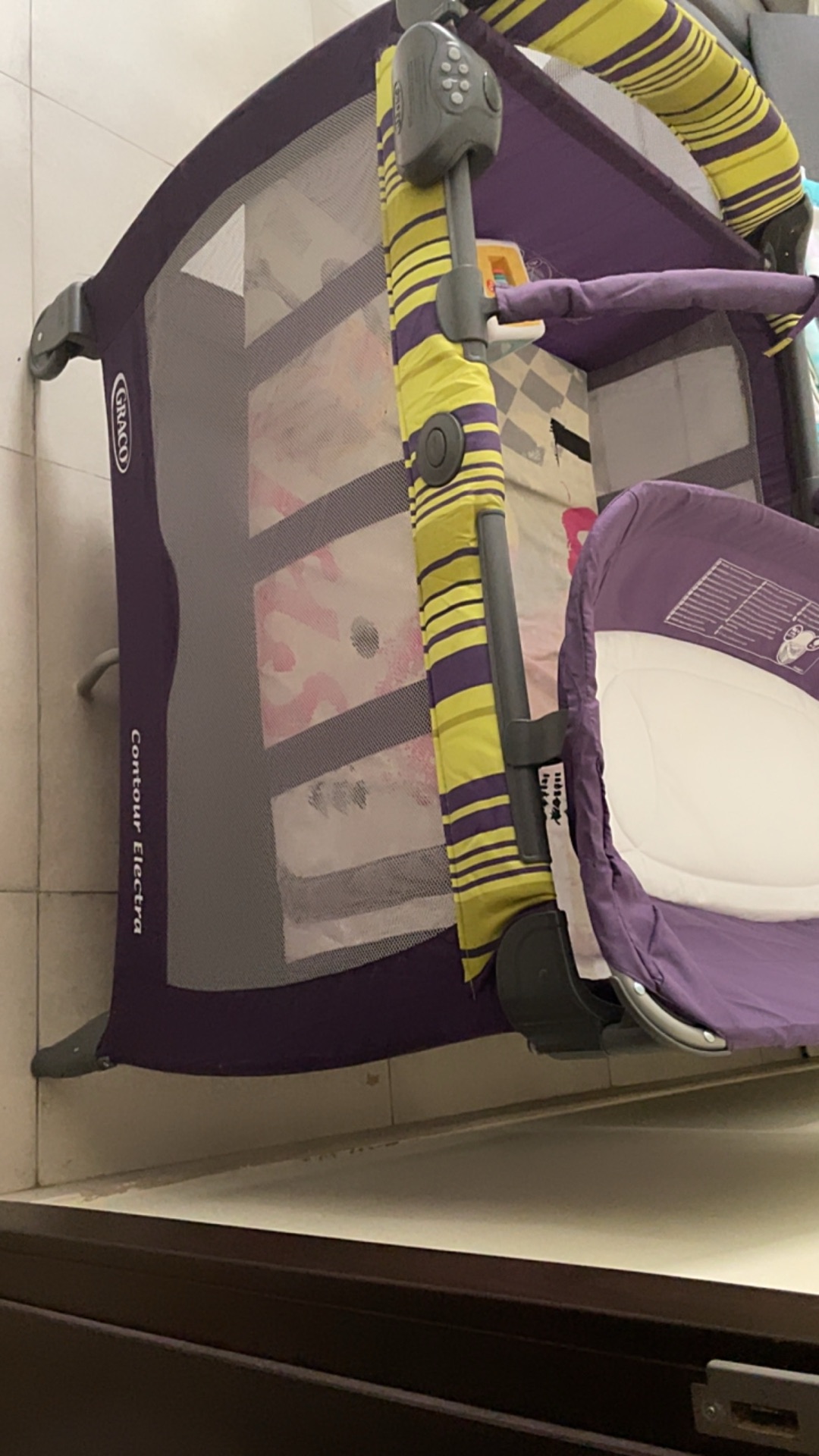 Cargo contour electra baby cot - Image 1