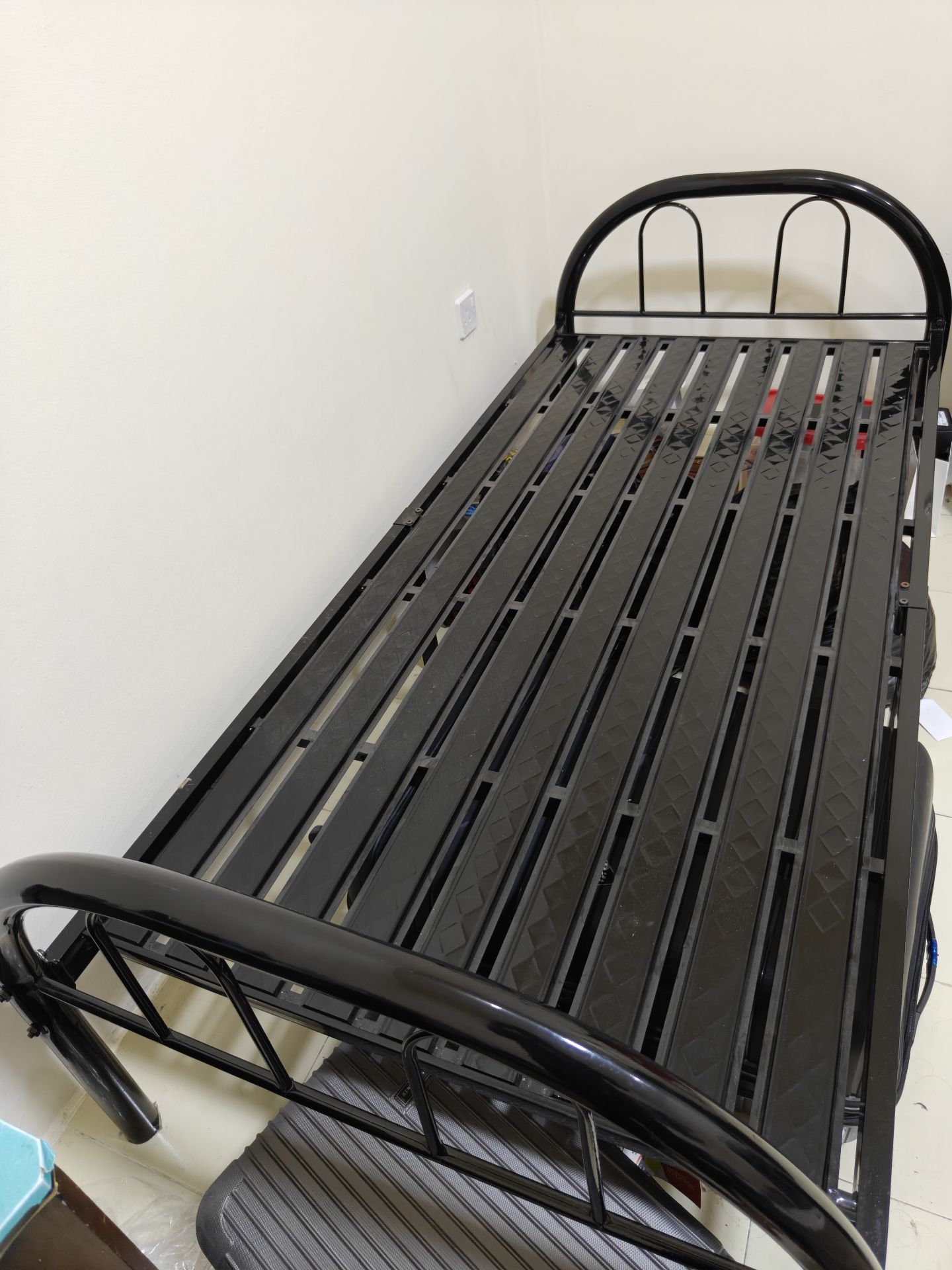 Bed frame with side table - Image 2