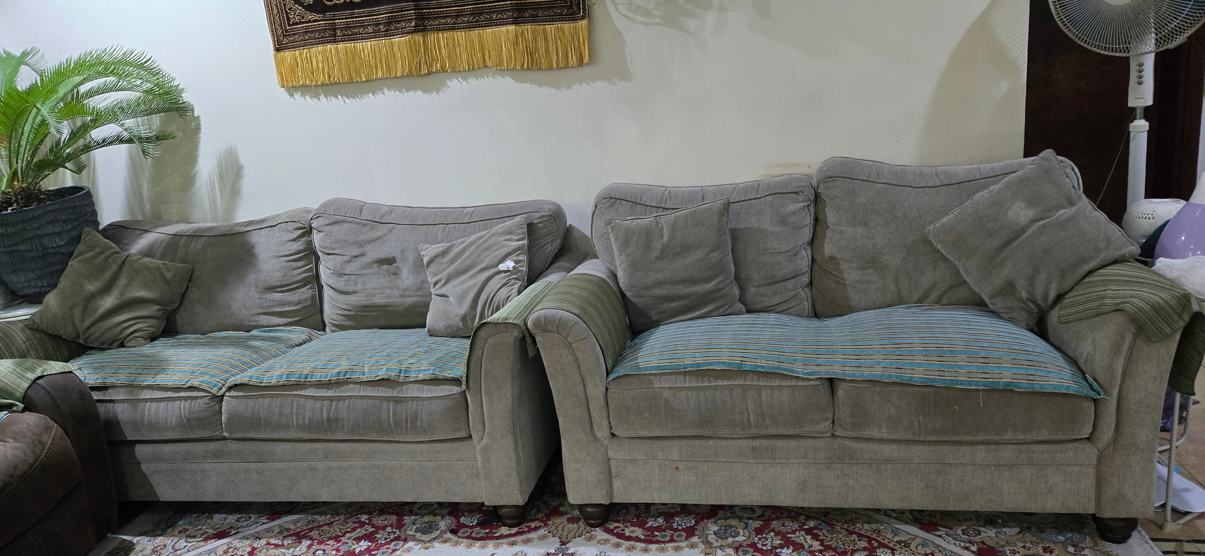 Home centre sofa 3x2 - Image 2