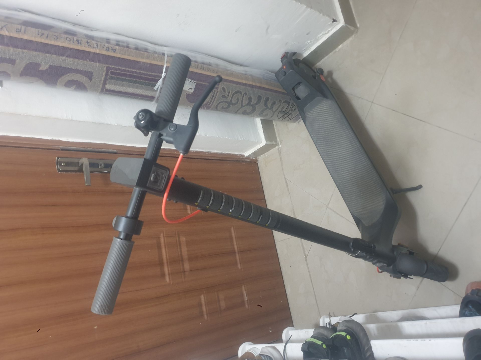 Electric scooter - Image 3