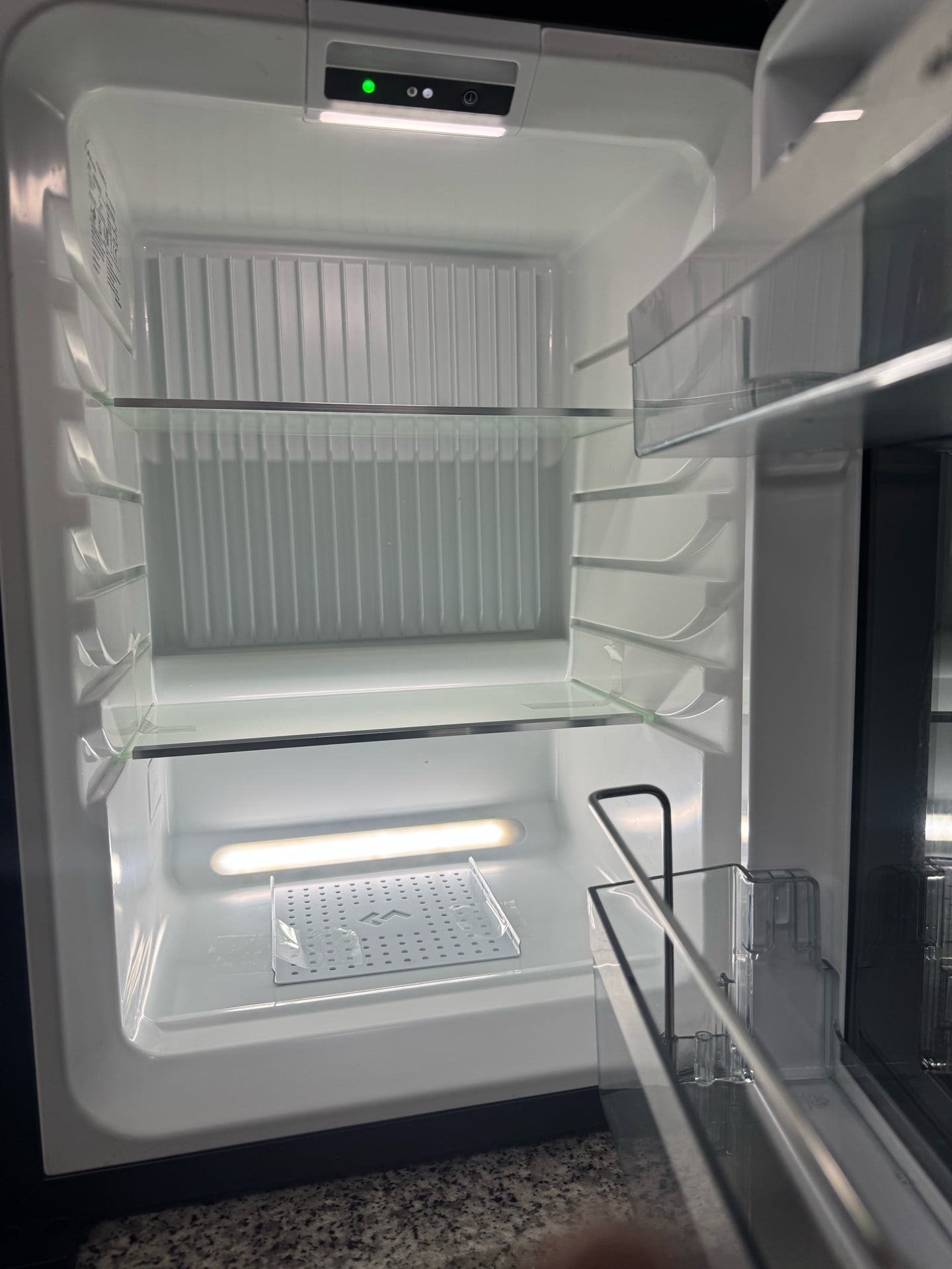 Dometic mini refrigerator for sale - Image 4