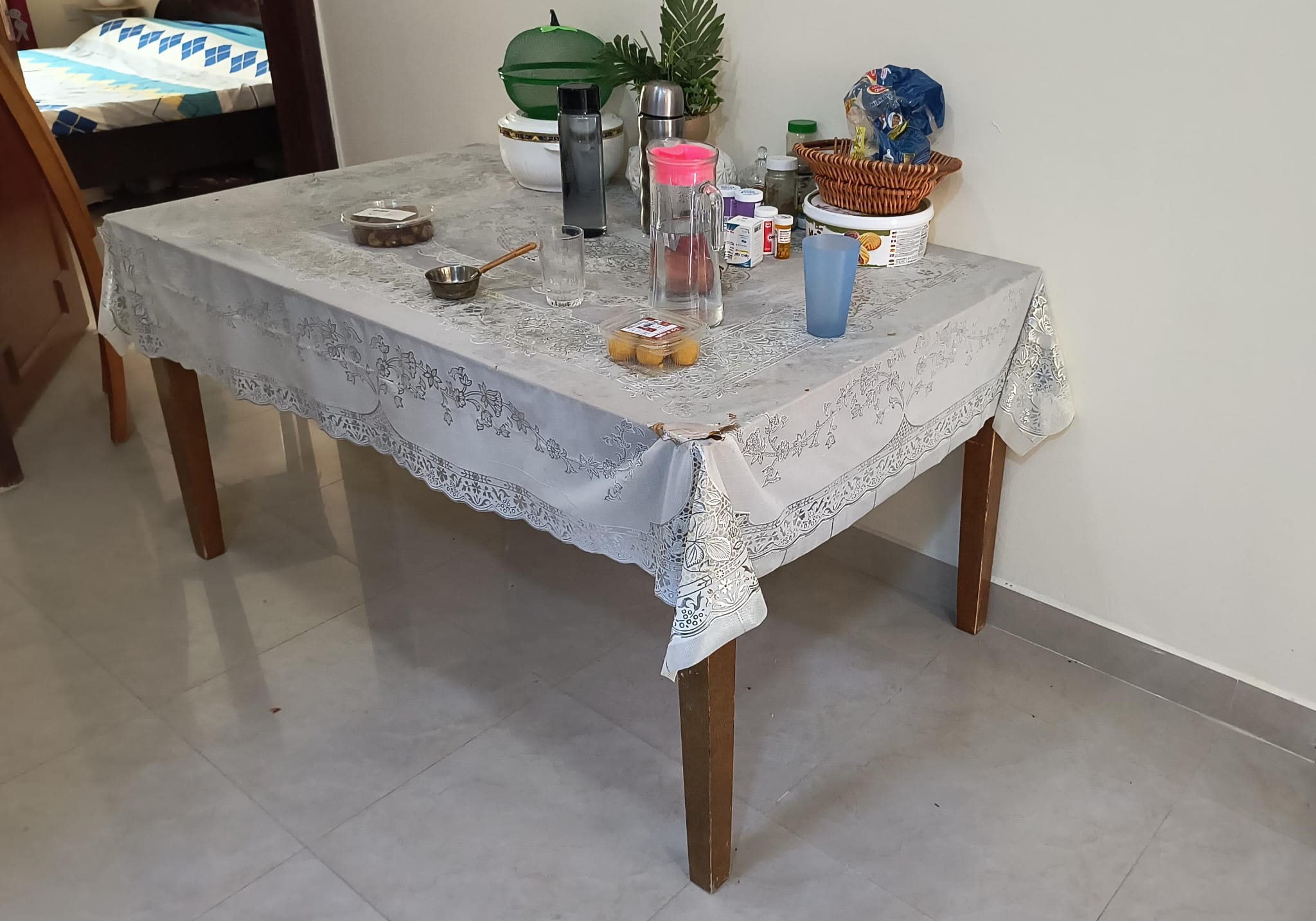 office tabel,office chair,book shelf,dinning table  - Image 5