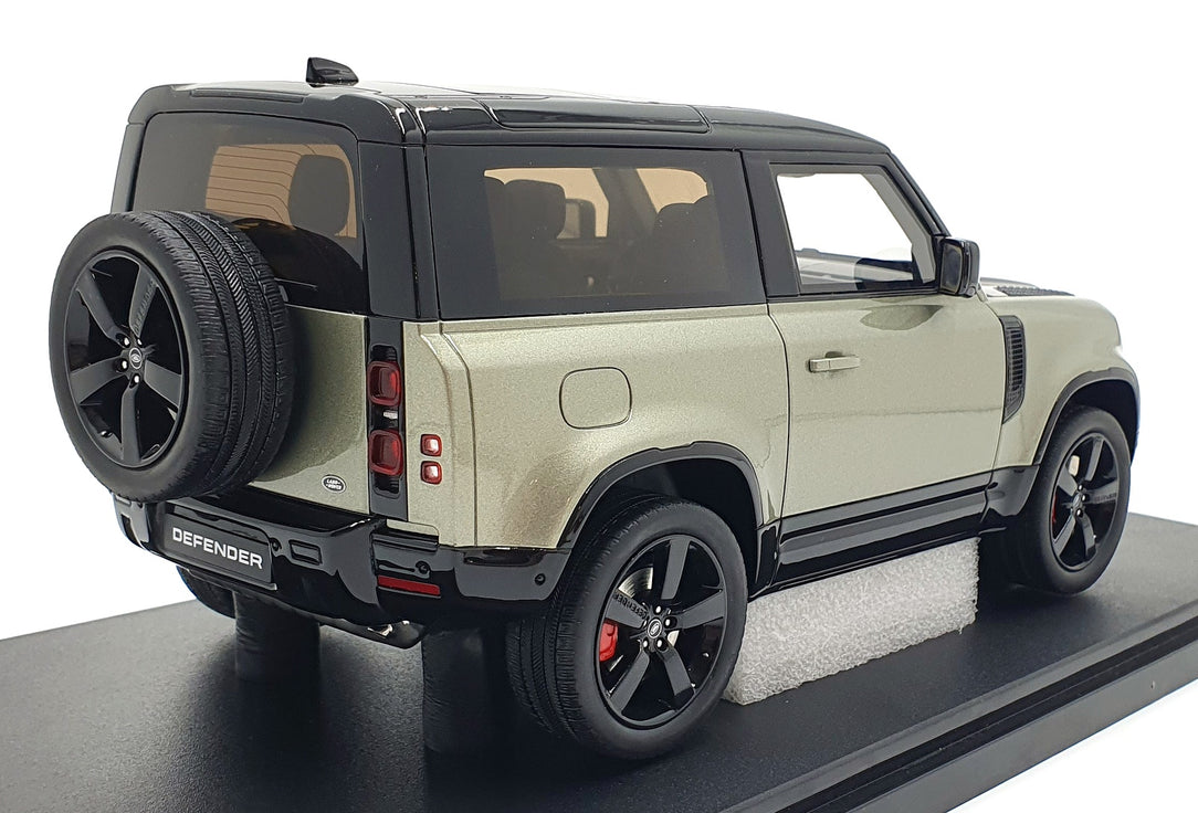 1:18 Defender 90 model car  - Image 2