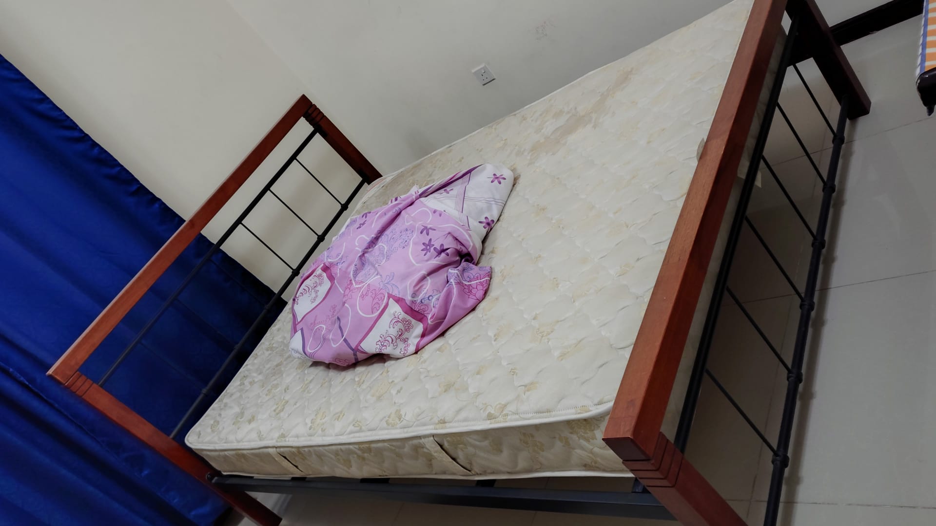 Bed + Mattress+pillows - Image 3