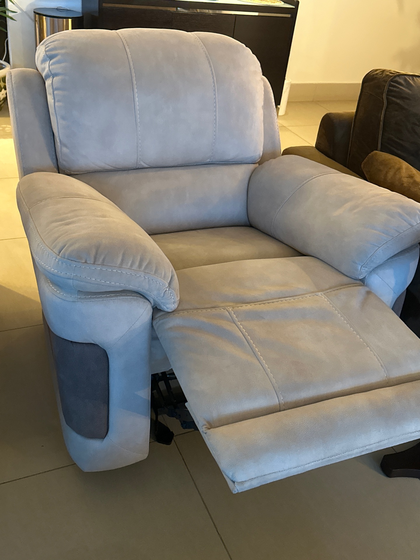 Home Center Recliner / Lounger - Image 3