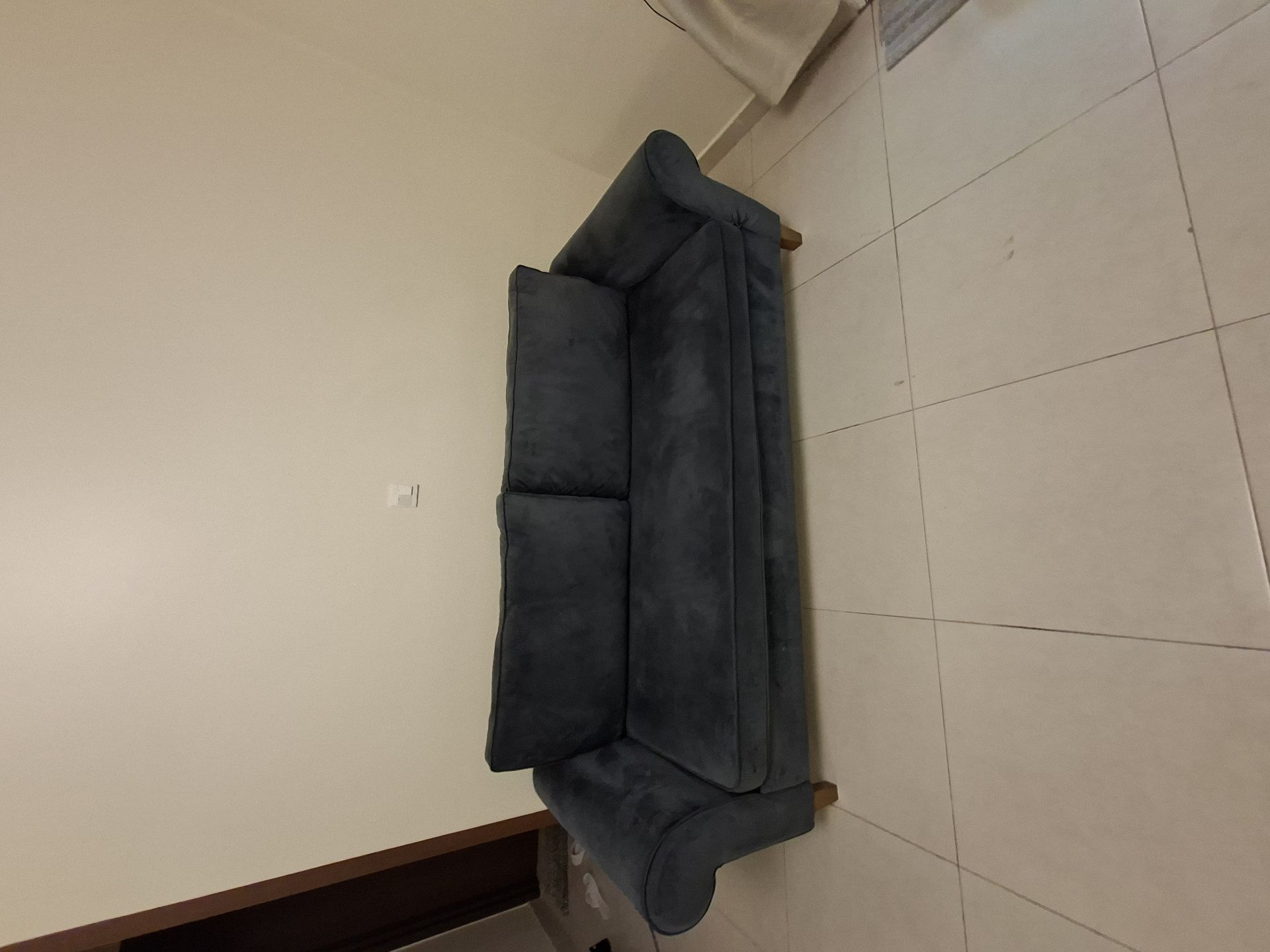 Sofa set - 3 seat and 2x 2 seat  - Image 3