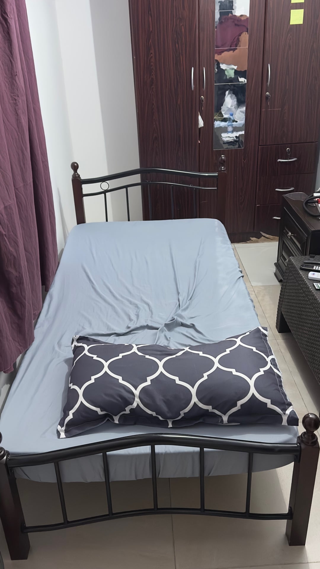 Bed and mattress with big cabinet  - Image 5