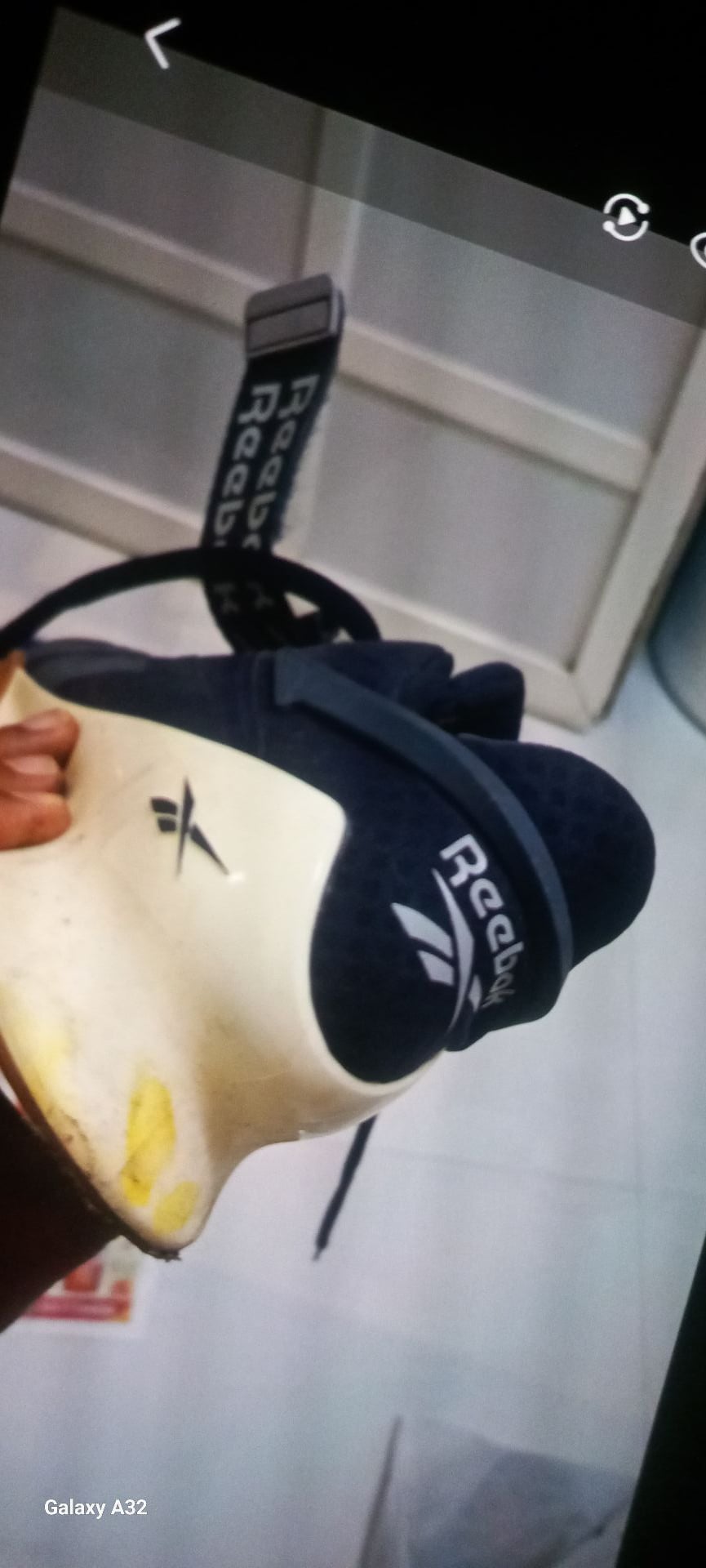 Weight lifting shoes gym reebok brand  - Image 3