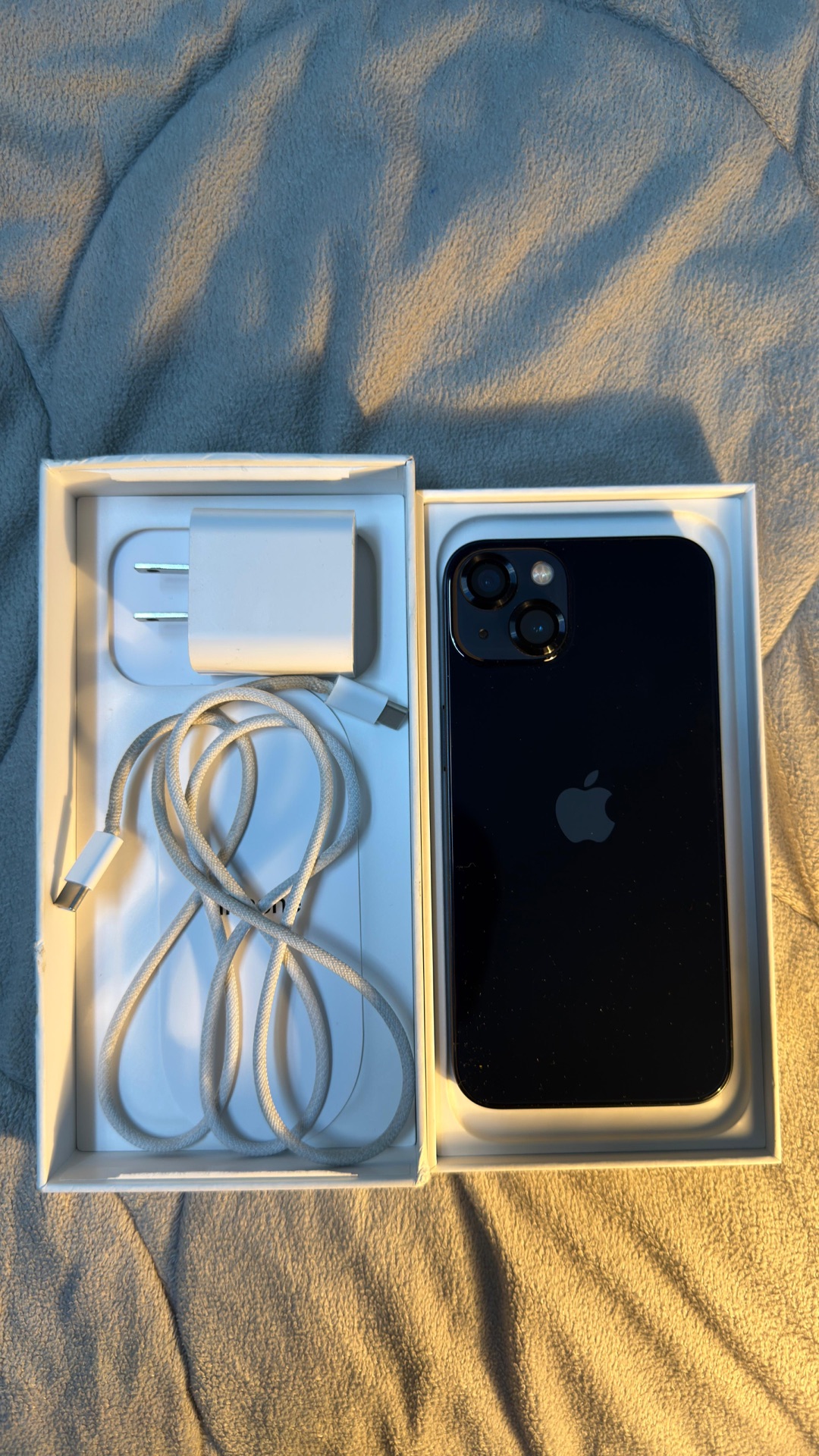 Iphone 13 - Image 3