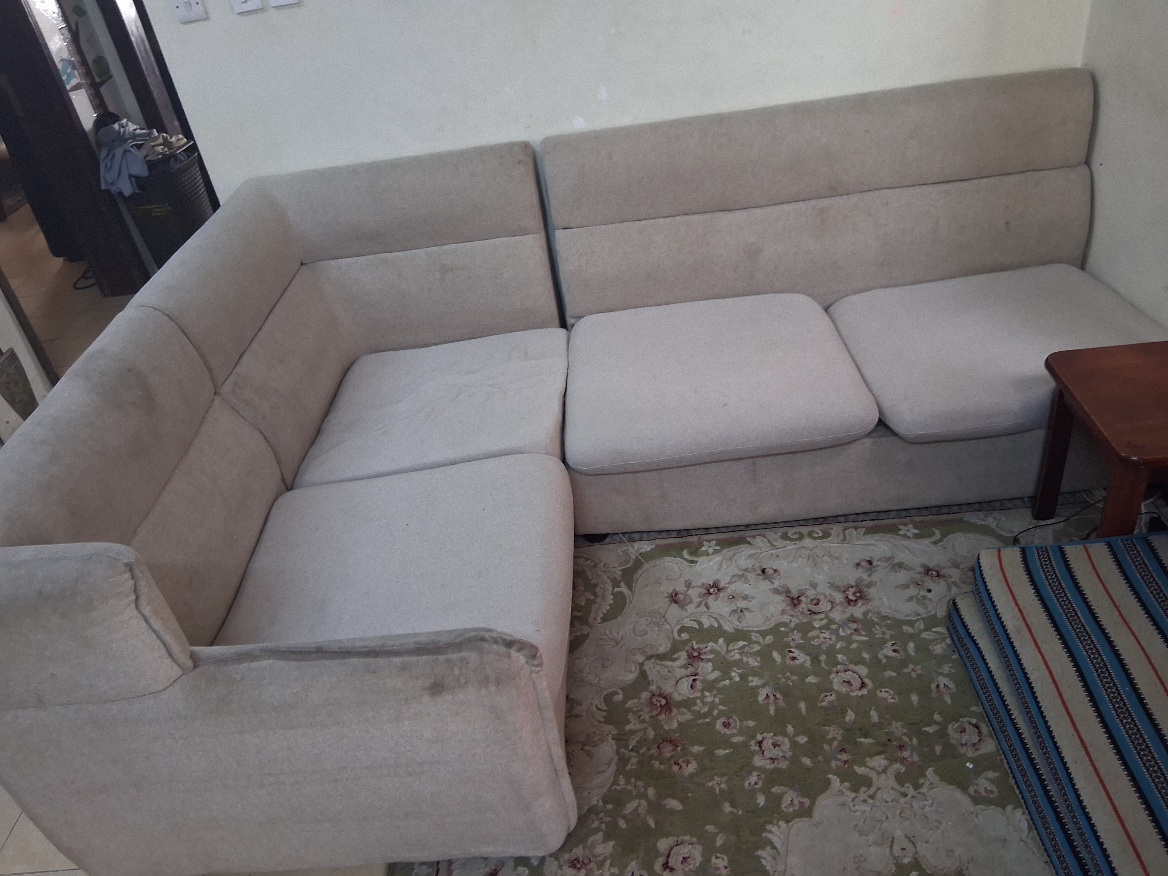 FRER Used sofa - Image 1