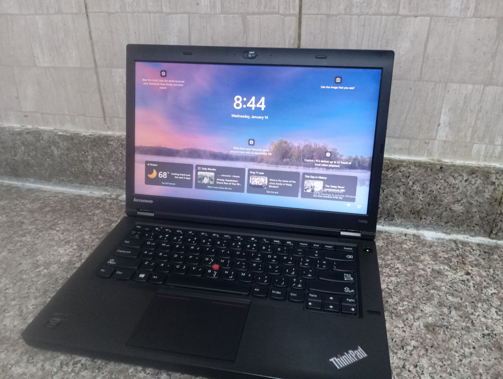 Lenovo ThinkPad  - Image 4