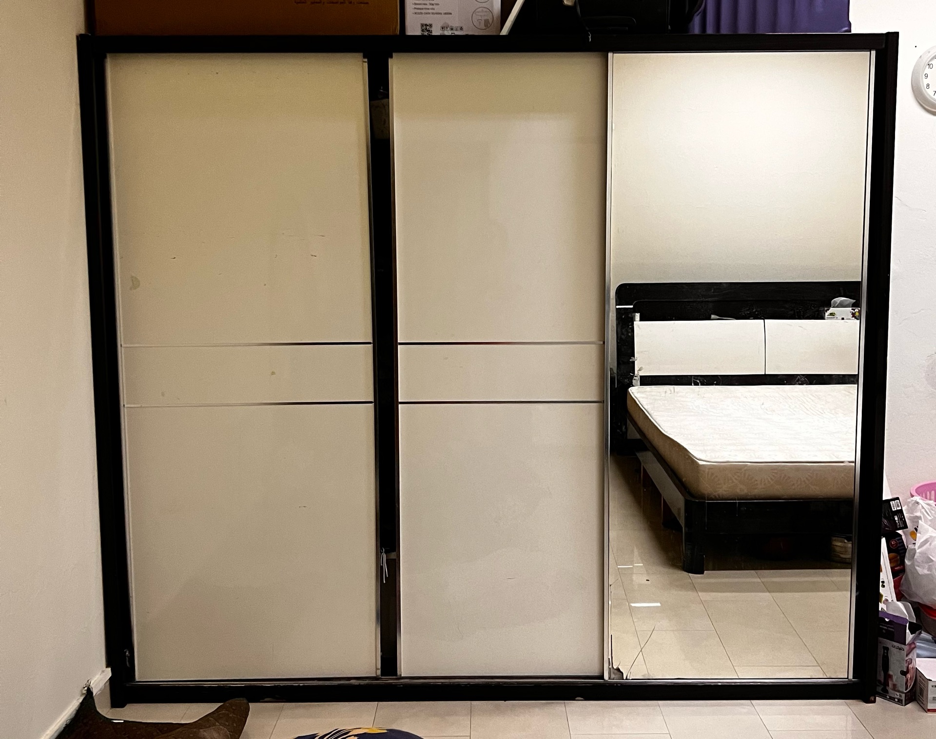 3 door sliding wardrobe(home center) - Image 1