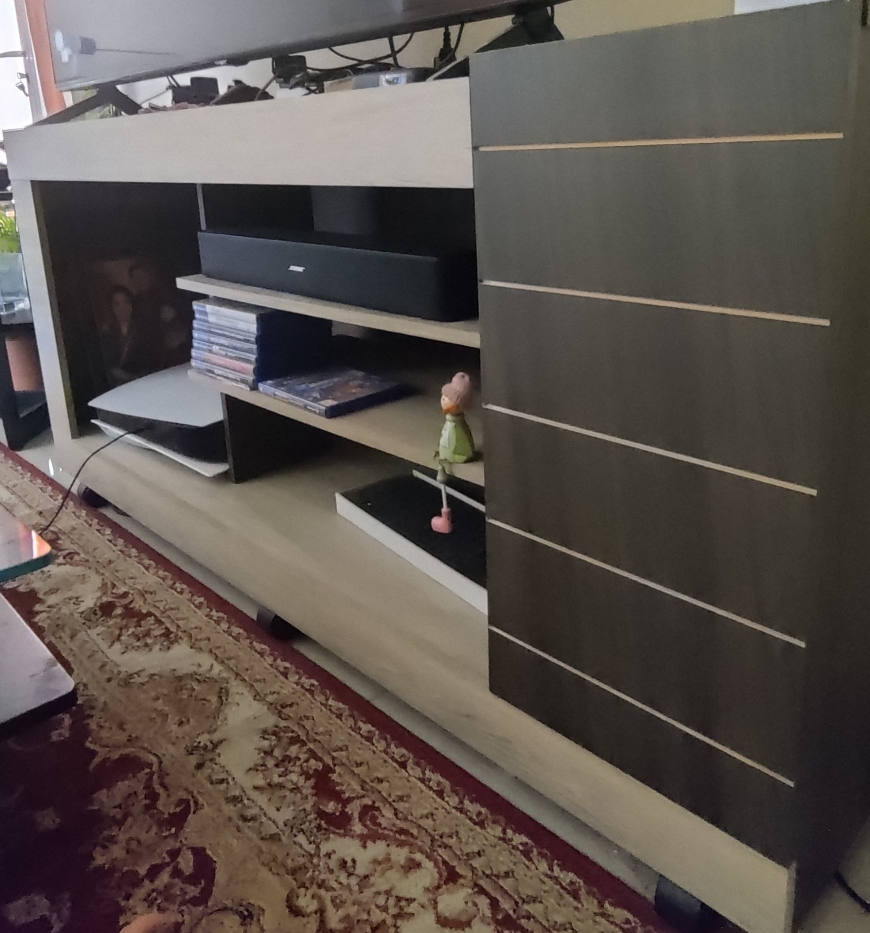 TV stand - Image 3