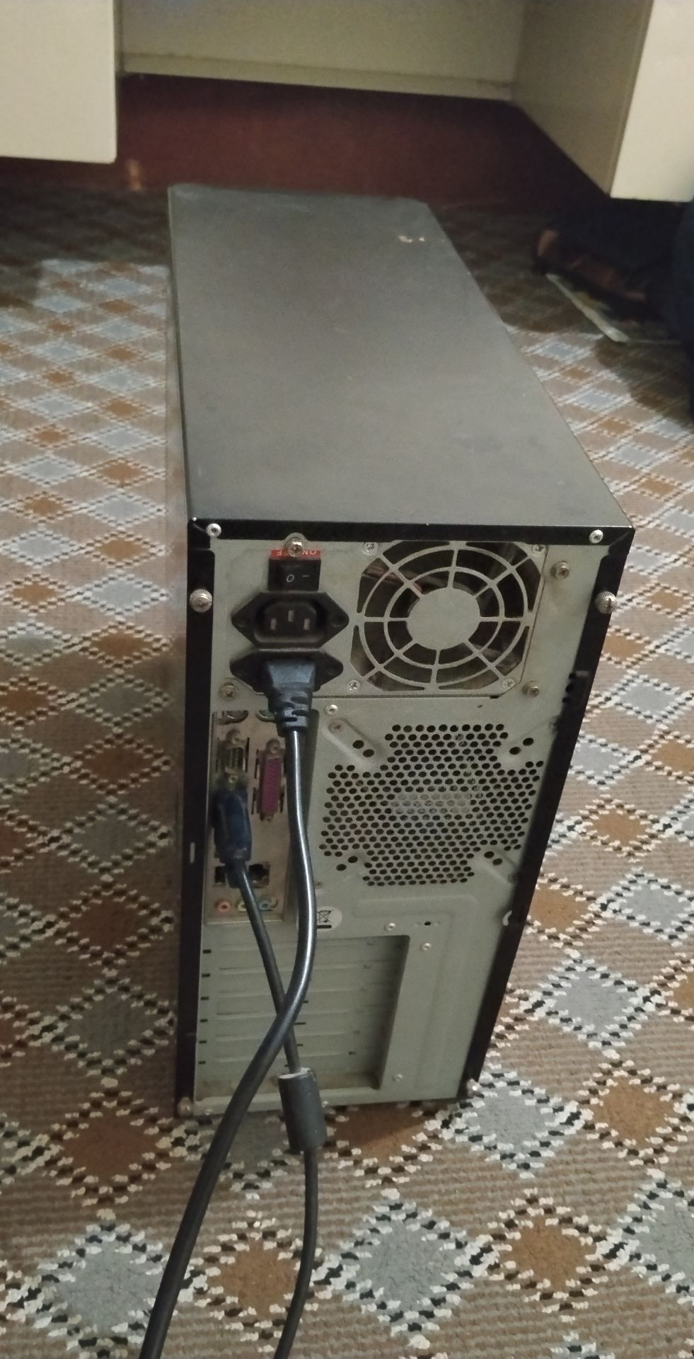 ATX CHASSIS GIGABYTE  - Image 4