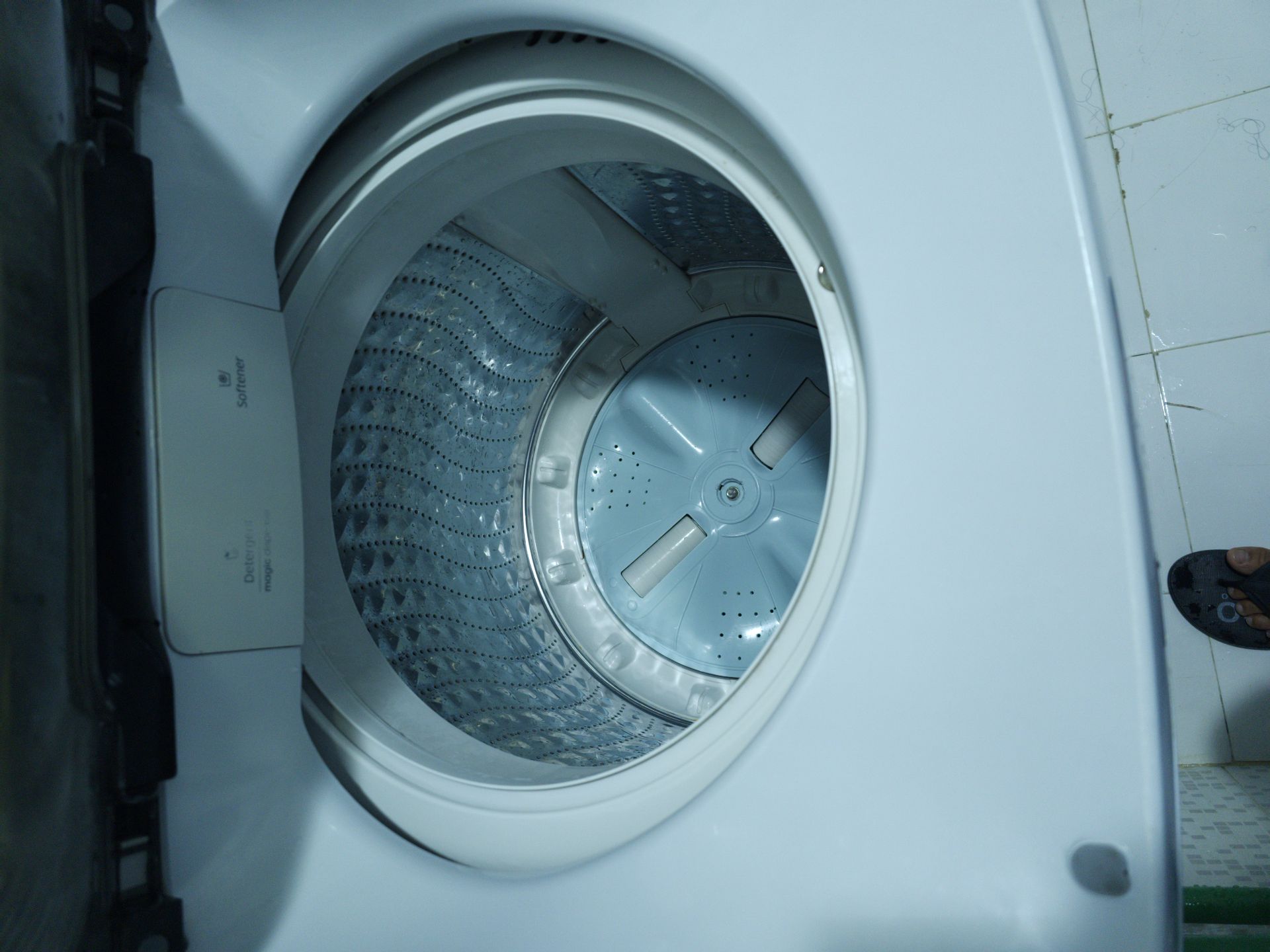 Samsung fully automatic top loaded washing machine 11kg - Image 3