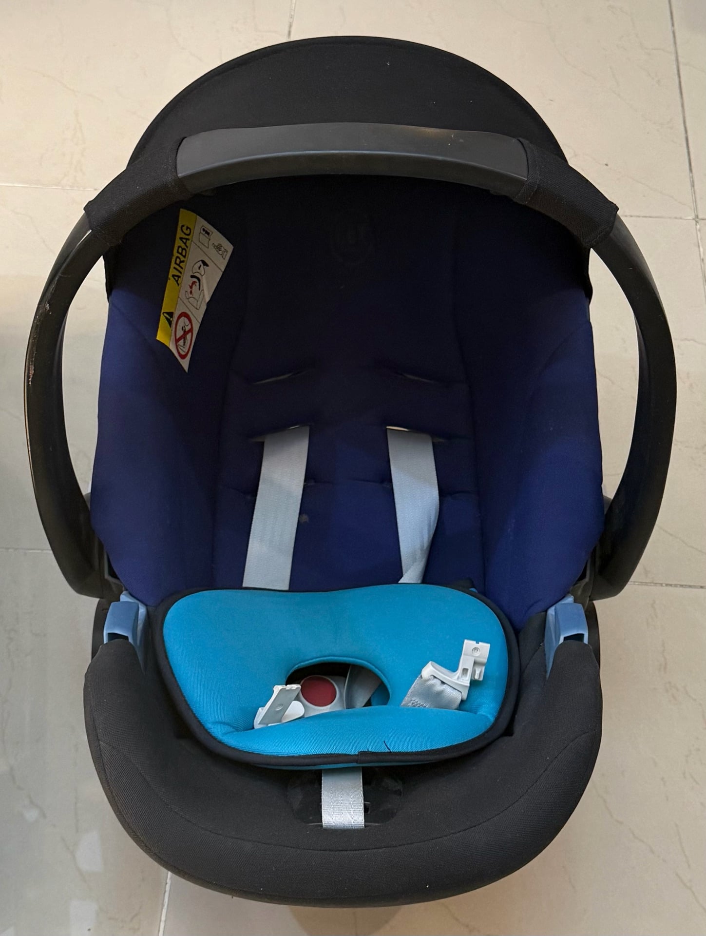 CBX infant/ baby car seat with stroller frame  - Image 3