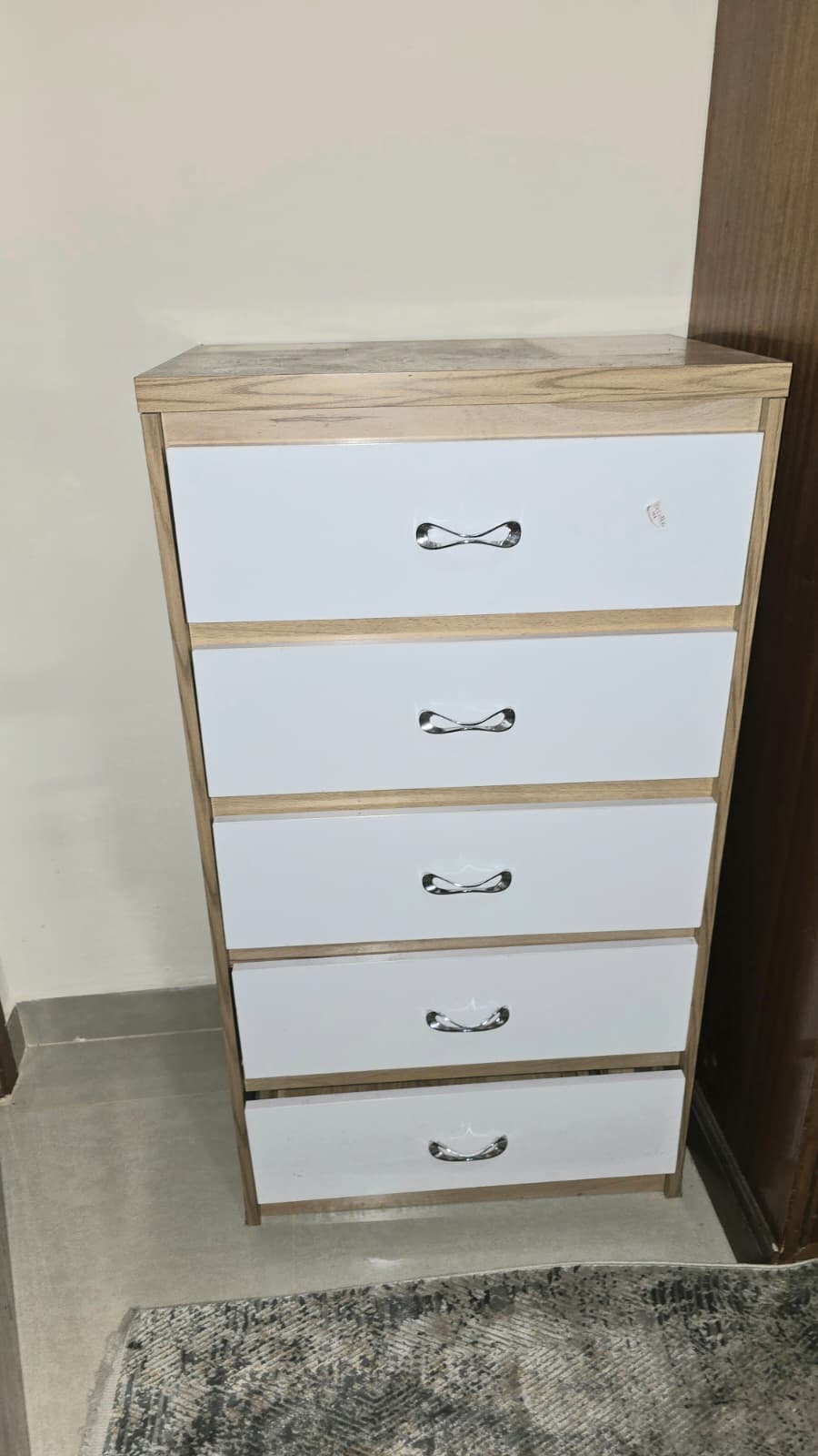 Used Side table with Drawers / Very Good Condition - Image 4