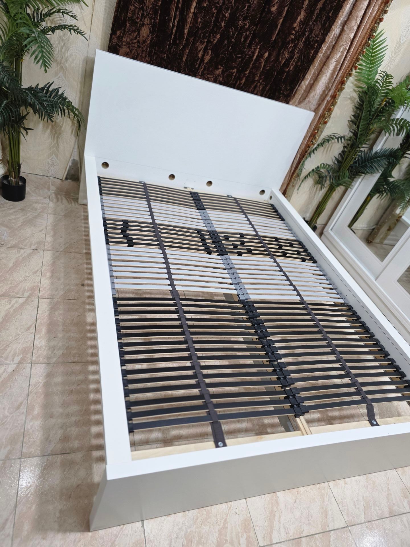 Kig size bed  - Image 2